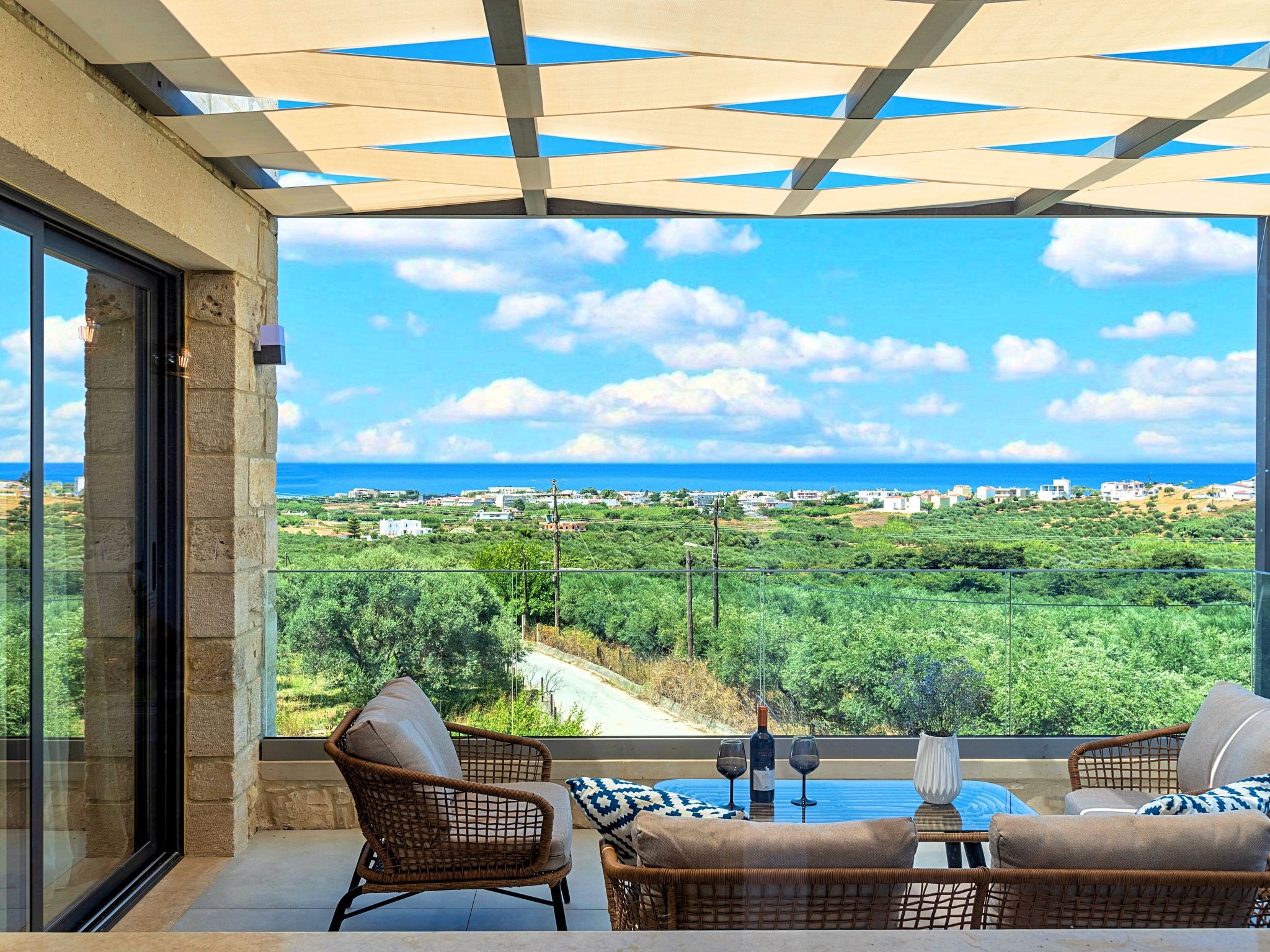 Für 10 Personen in Kournas, Kreta (West-Kreta)-Image-tags.info