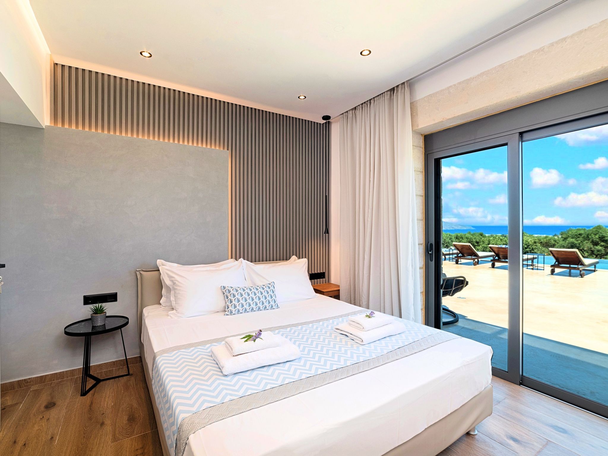 Für 10 Personen in Kournas, Kreta (West-Kreta)-Image-tags.info