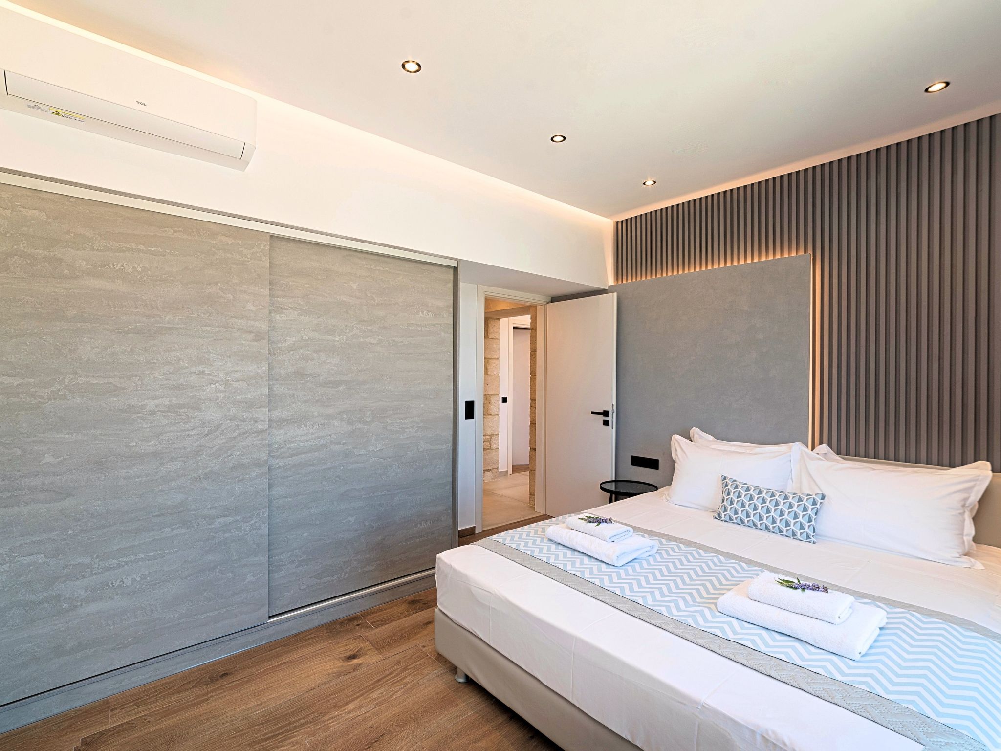 Für 10 Personen in Kournas, Kreta (West-Kreta)-Image-tags.info