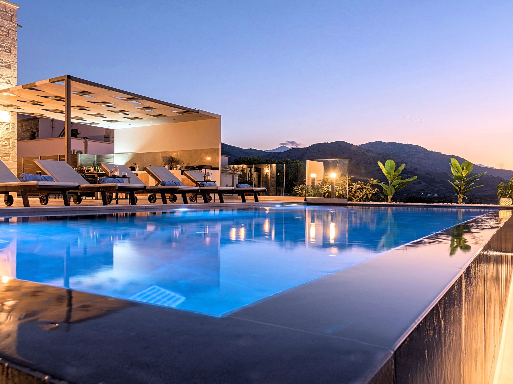 Für 10 Personen in Kournas, Kreta (West-Kreta)-Image-tags.info