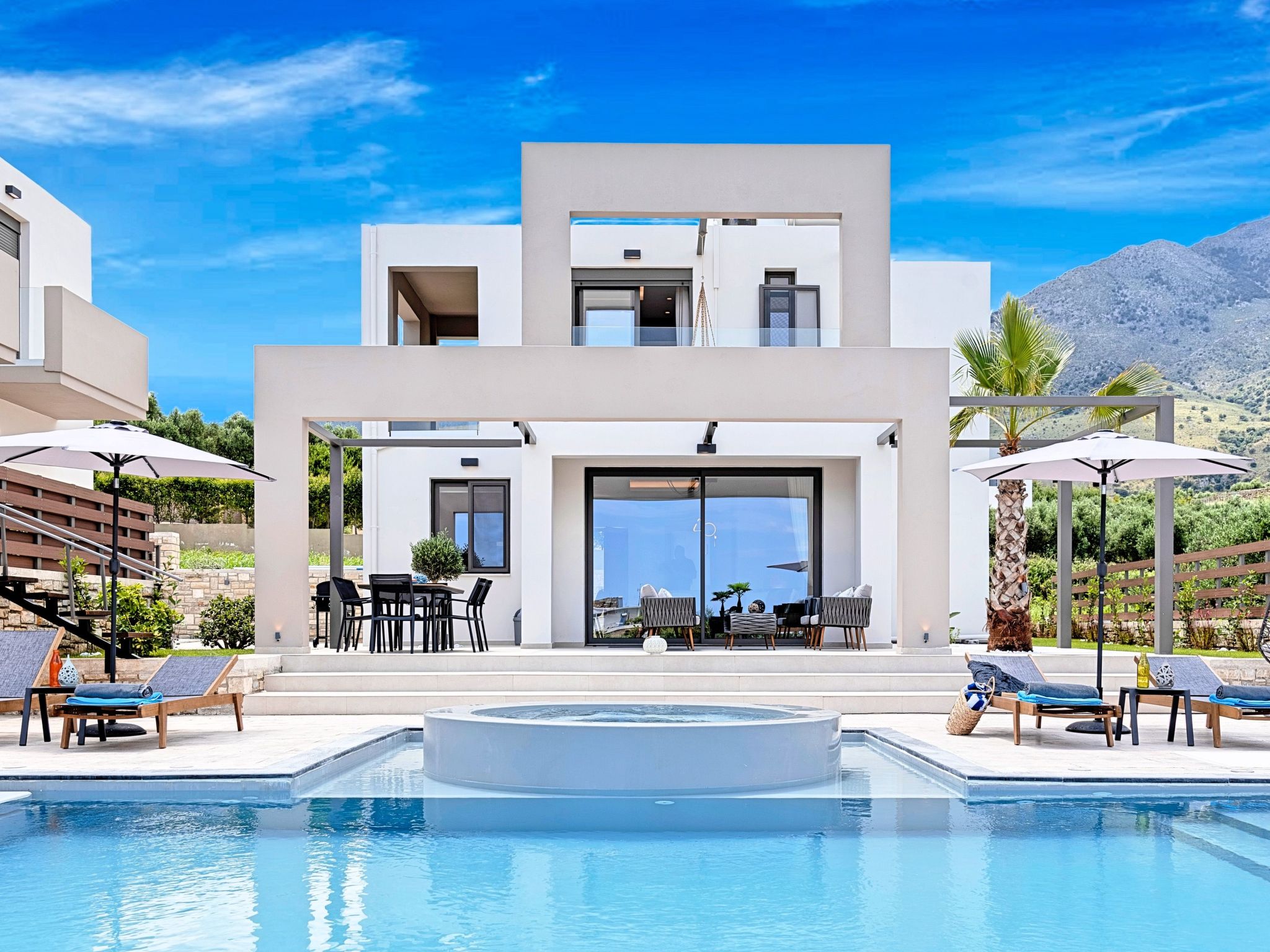 Ferienvilla "Minaos Grand" mit privatem Pool-Image-tags.info