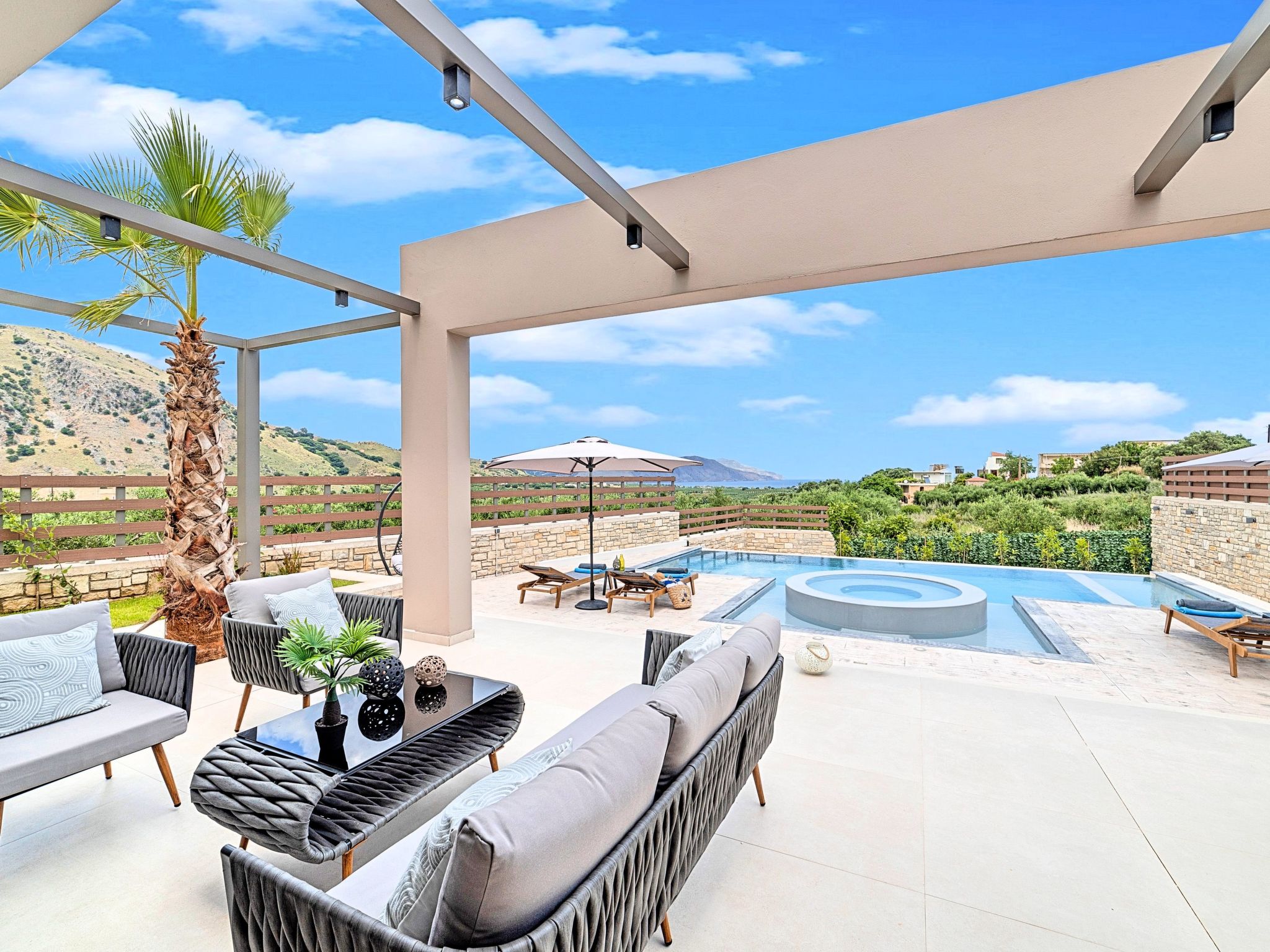 Ferienvilla "Minaos Grand" mit privatem Pool-Image-tags.info