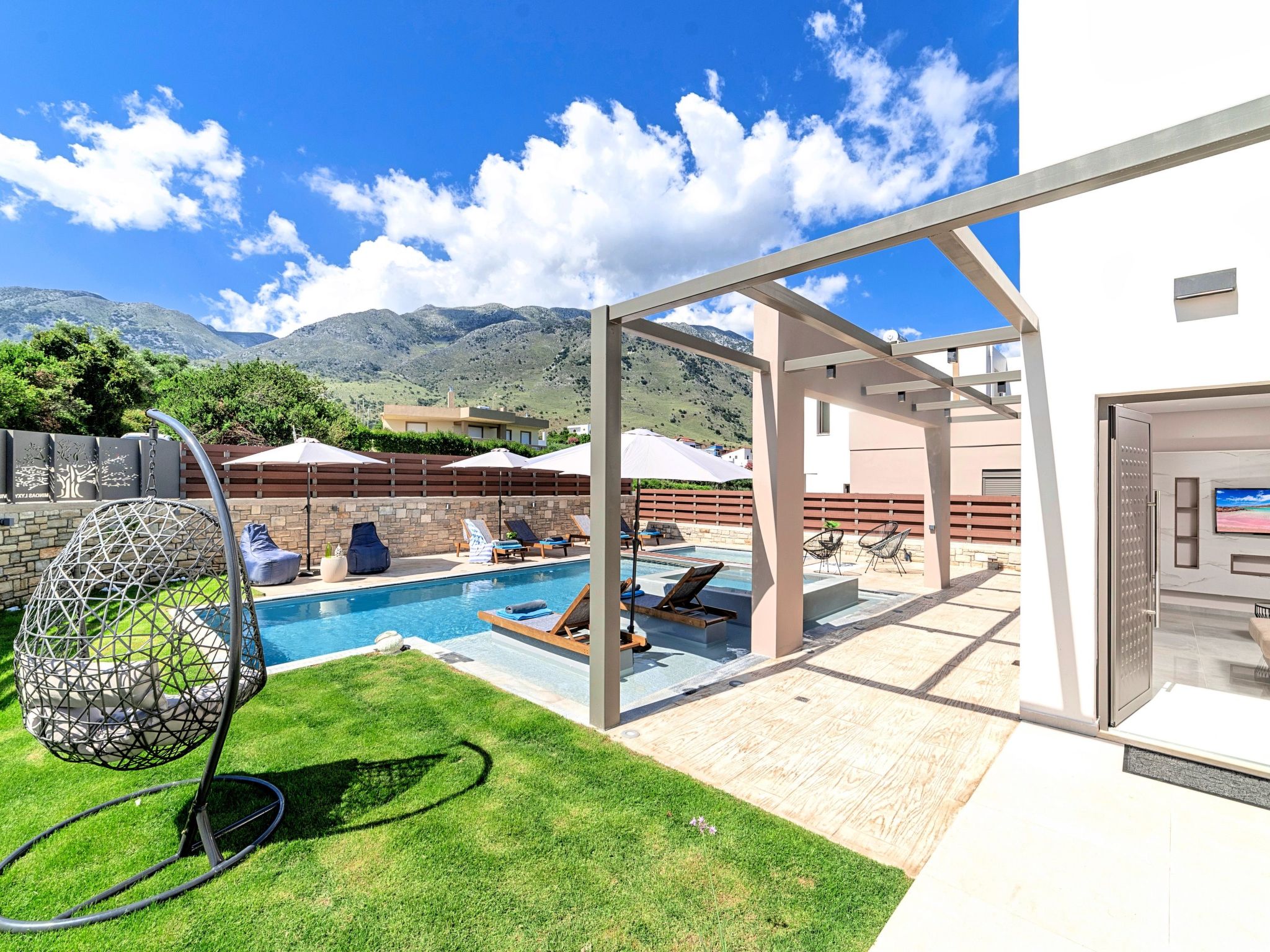 Ferienvilla "Minaos Grand" mit privatem Pool-Image-tags.info