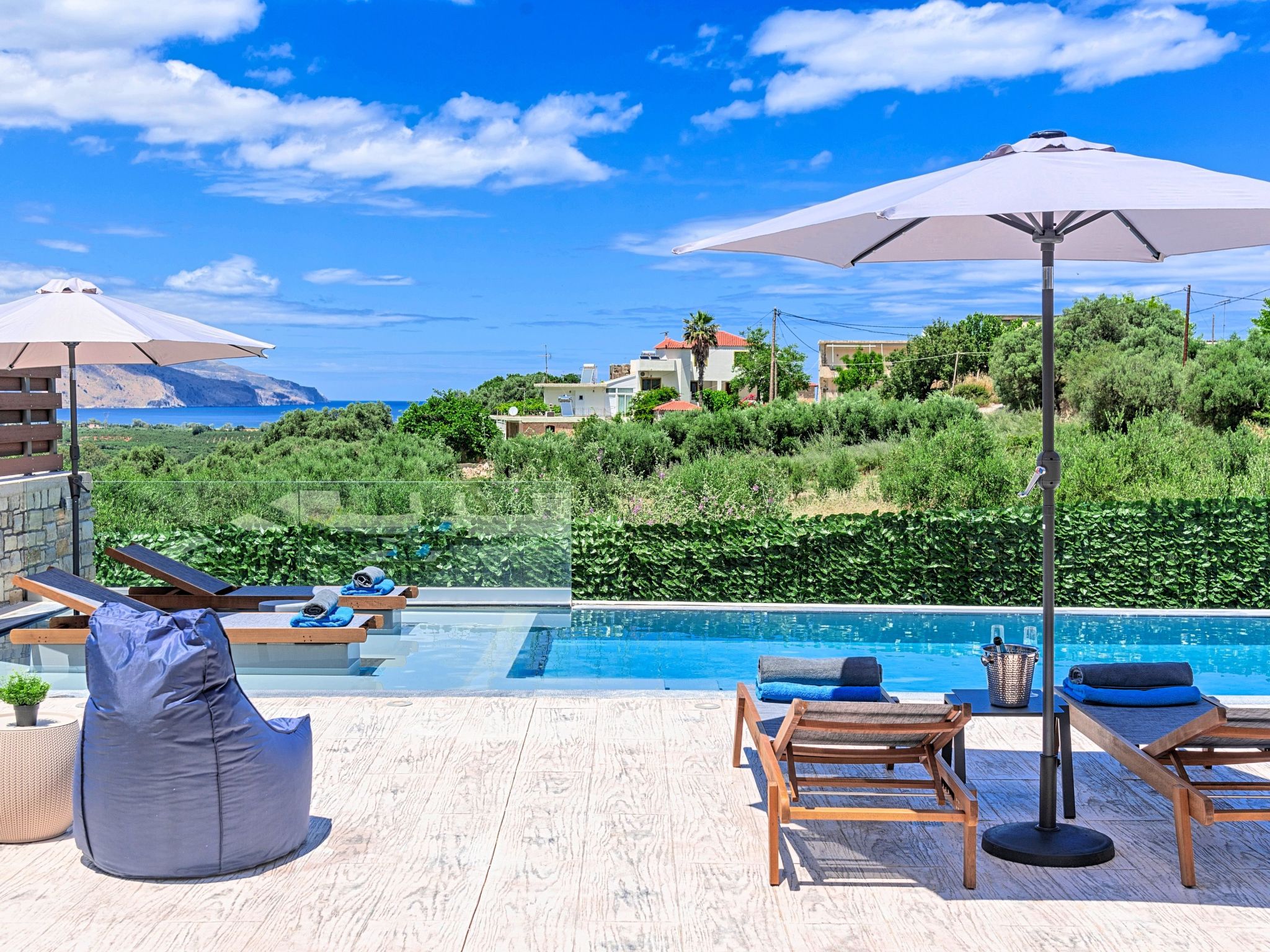 Ferienvilla "Minaos Grand" mit privatem Pool-Image-tags.info