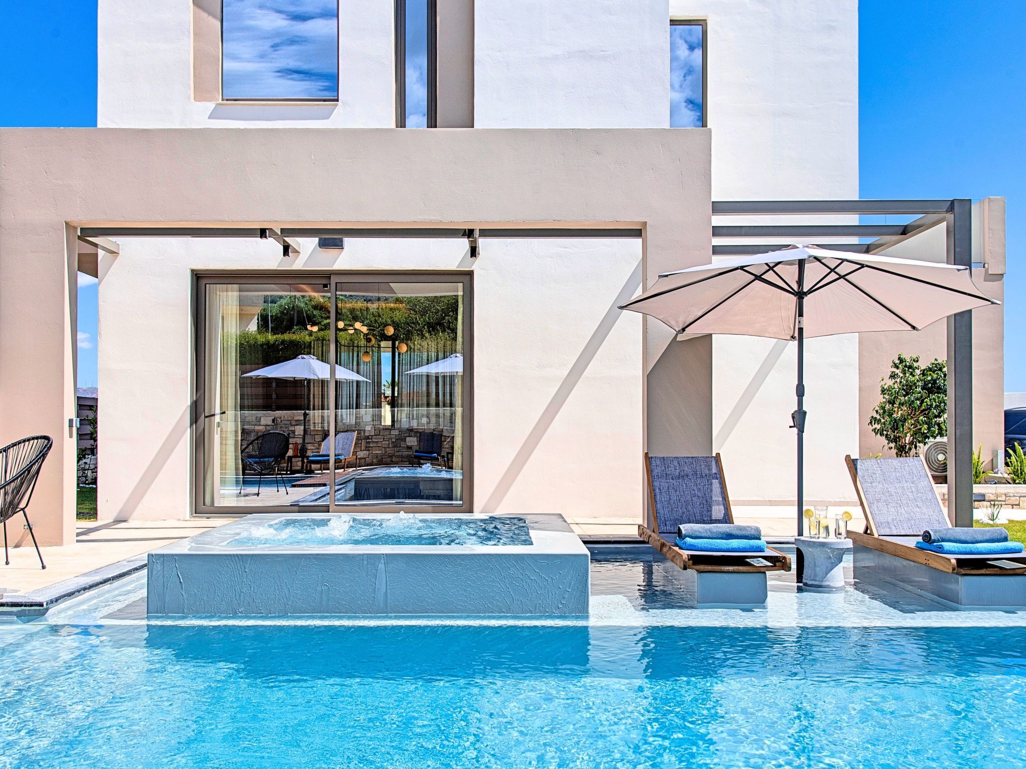 Ferienvilla "Minaos Grand" mit privatem Pool-Image-tags.info