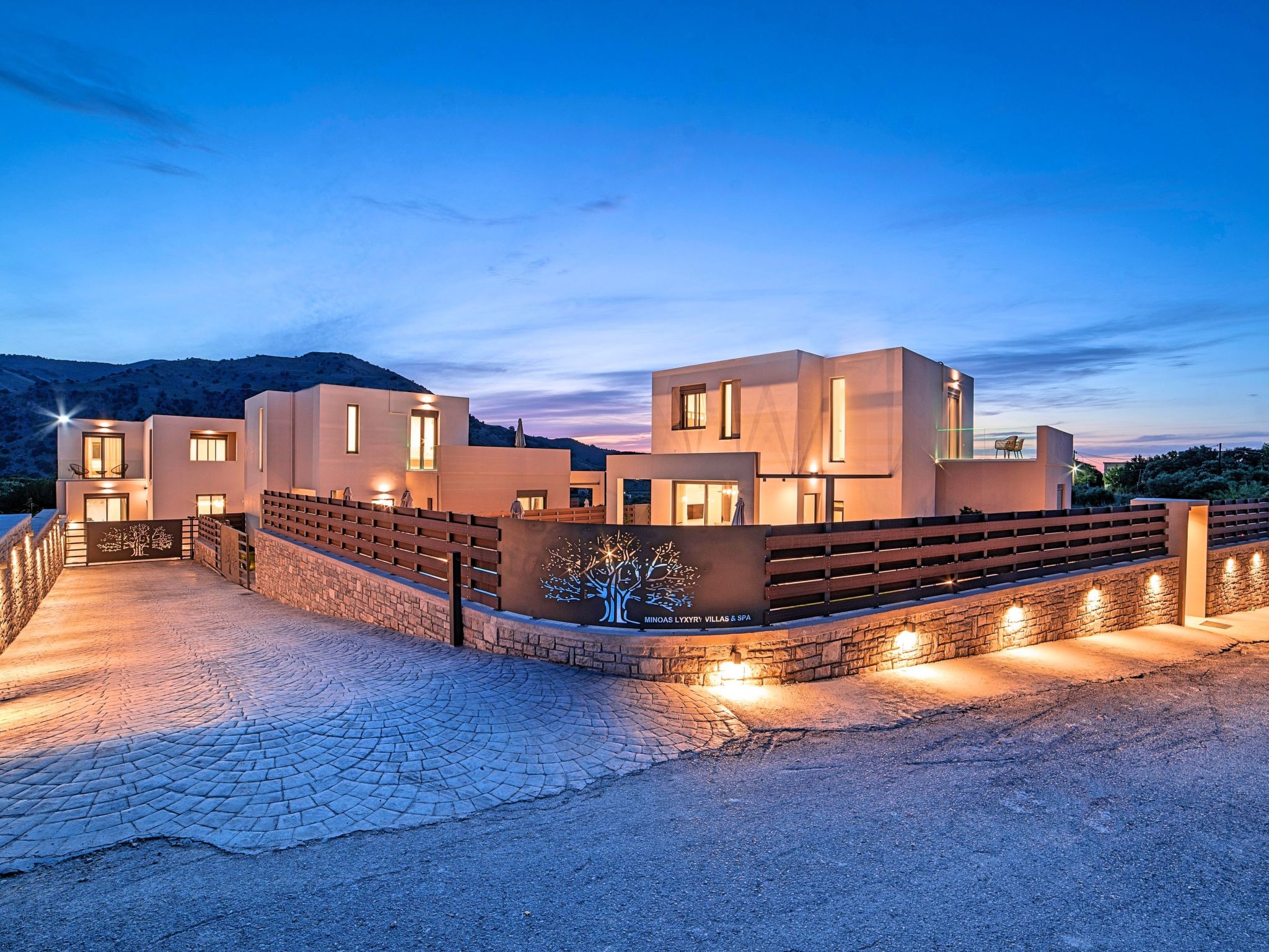 Ferienvilla "Minaos Grand" mit privatem Pool-Image-tags.info