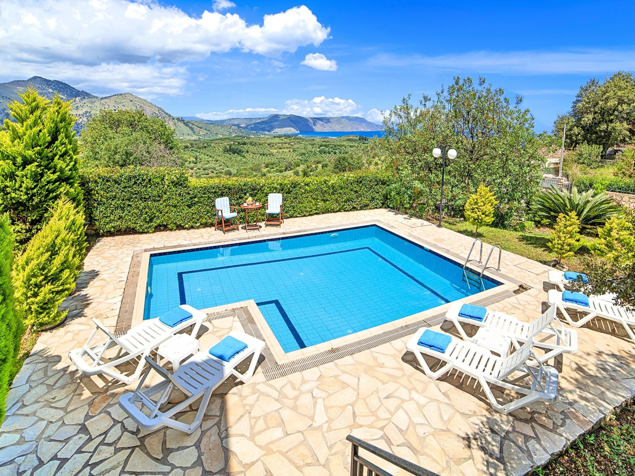 Für 10 Personen in Kournas, Kreta (West-Kreta)-Binnen