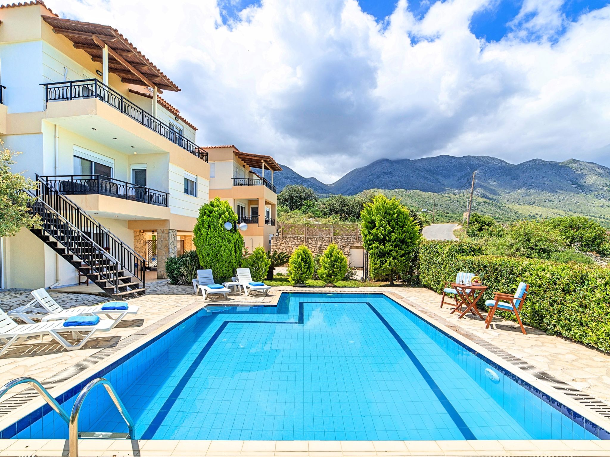 Für 10 Personen in Kournas, Kreta (West-Kreta)-Binnen