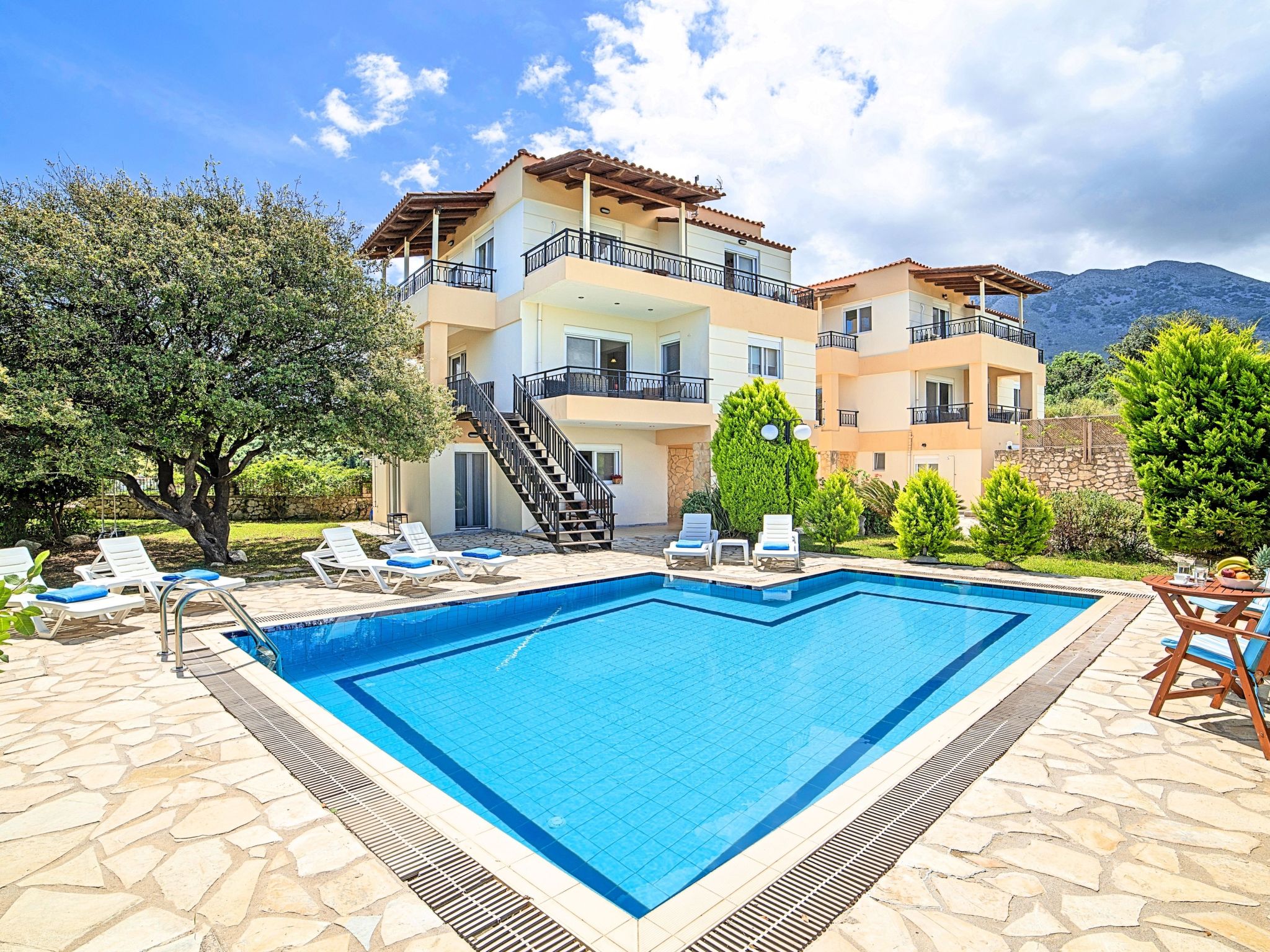 Für 10 Personen in Kournas, Kreta (West-Kreta)-Binnen