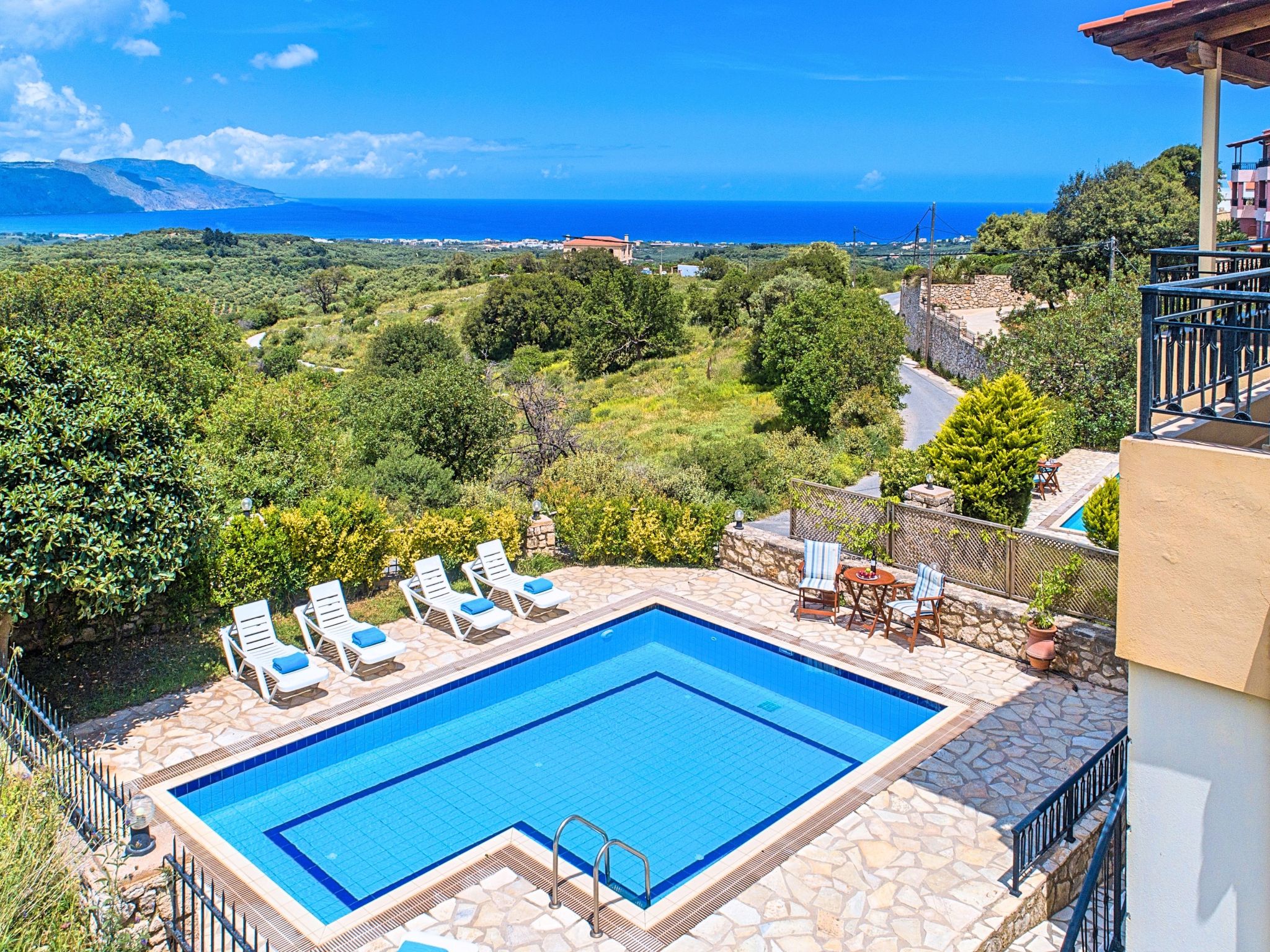 Für 10 Personen in Kournas, Kreta (West-Kreta)-Binnen