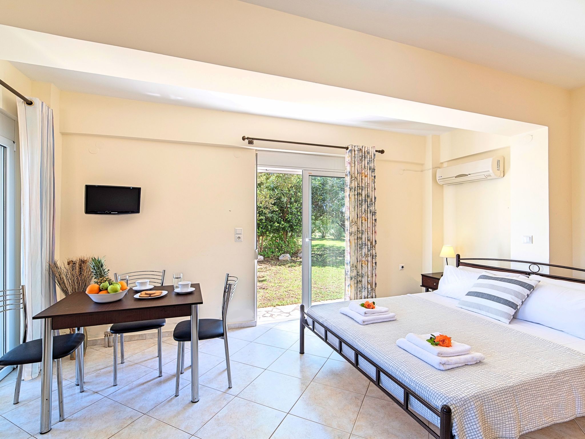 Für 10 Personen in Kournas, Kreta (West-Kreta)-Binnen