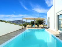 Vrijstaande villa met privézwembad voor 10 personen in Georgioupoli, 3 km van zee - thumbnail 4