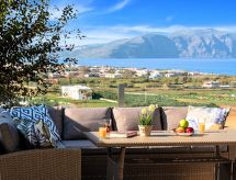 Vrijstaande villa met privézwembad voor 10 personen in Georgioupoli, 3 km van zee - thumbnail 6