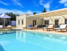 Orientem Villa: Luxe vrijstaand vakantiehuis met verwarmd privézwembad op Kreta - thumbnail 4