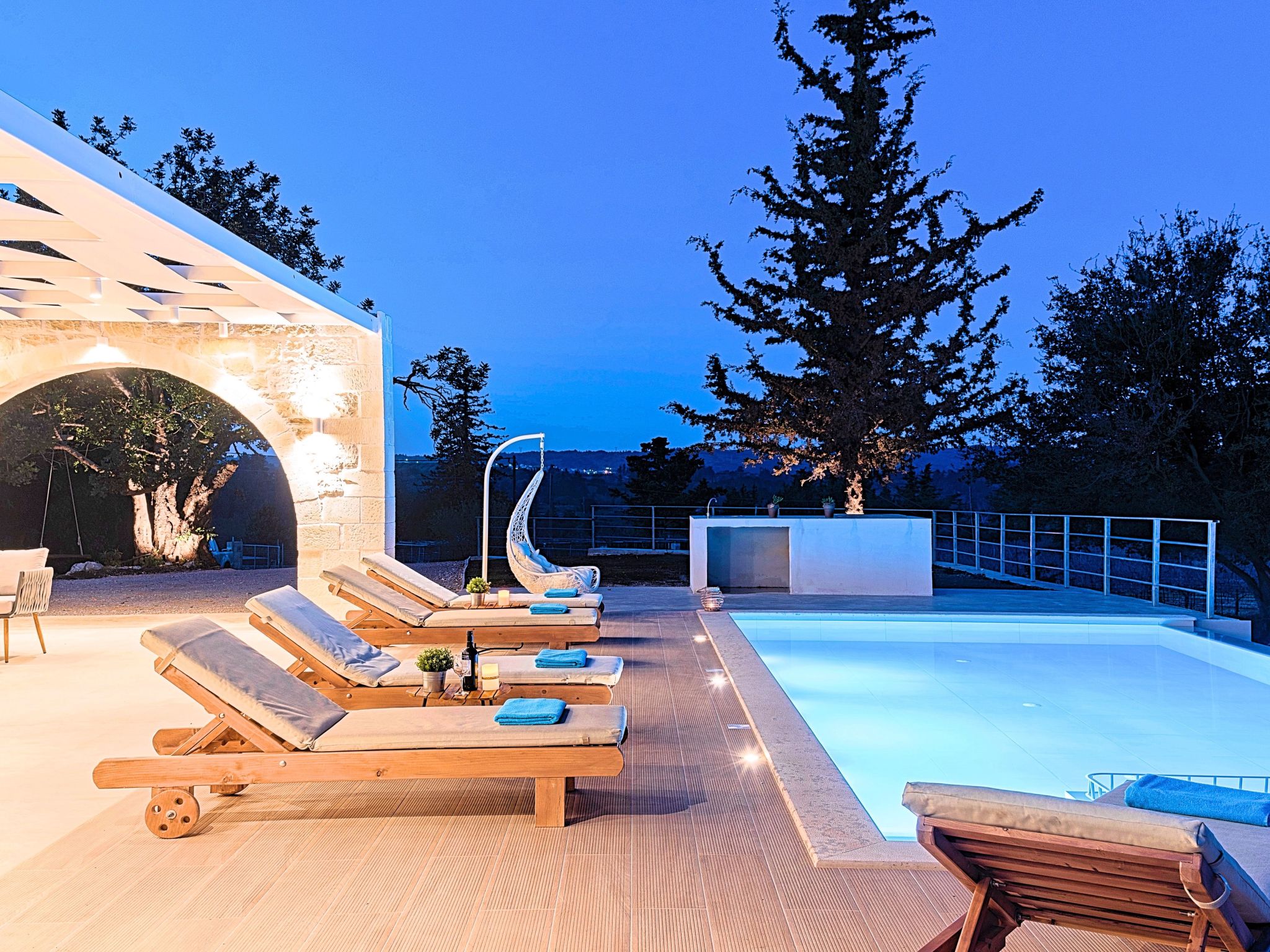 Orientem Villa Beheizter Pool-Image-tags.info