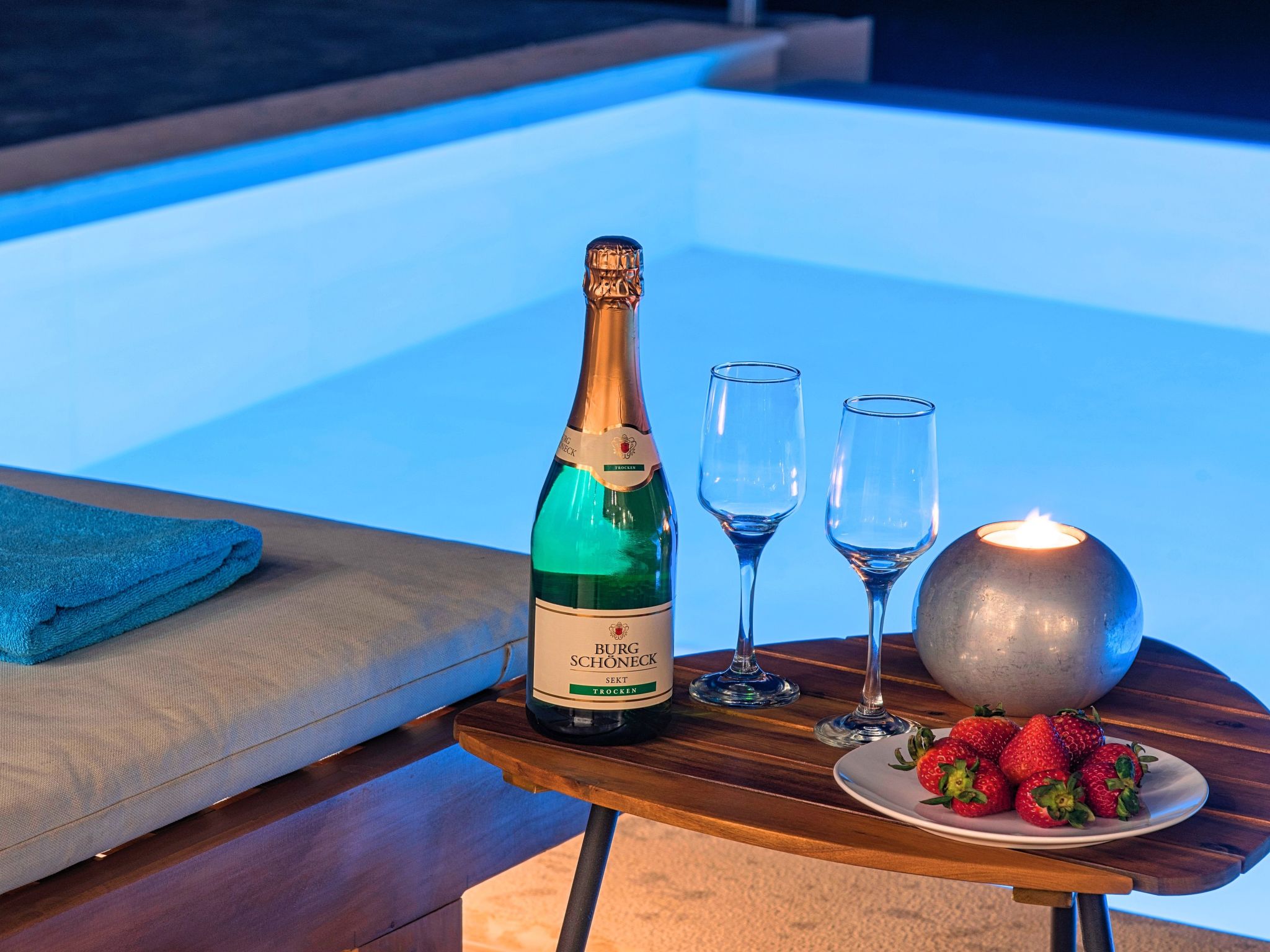 Orientem Villa Beheizter Pool-Image-tags.info