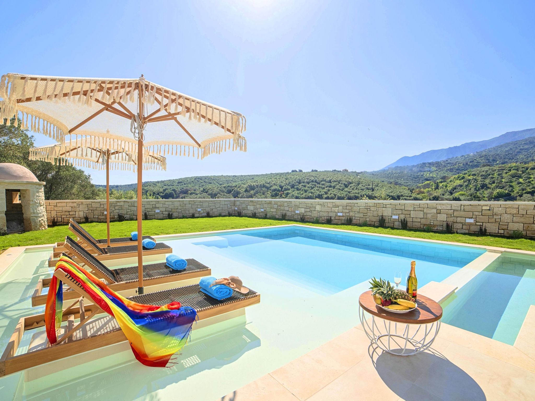 Blue Lake Villa Beheizter Pool-Binnen