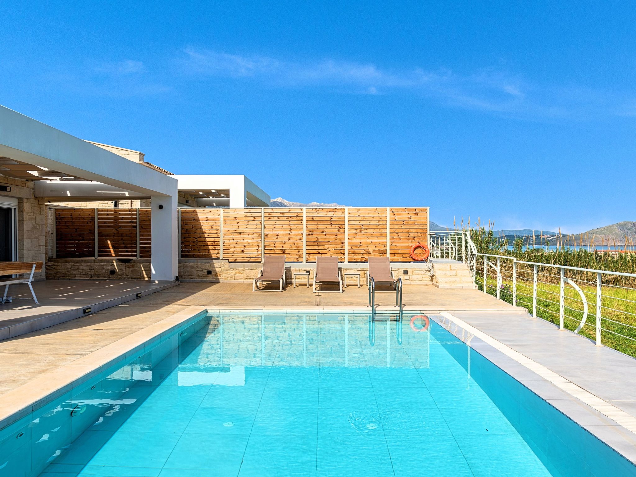 Vista Mare Maxima Beheizter Pool-Image-tags.info