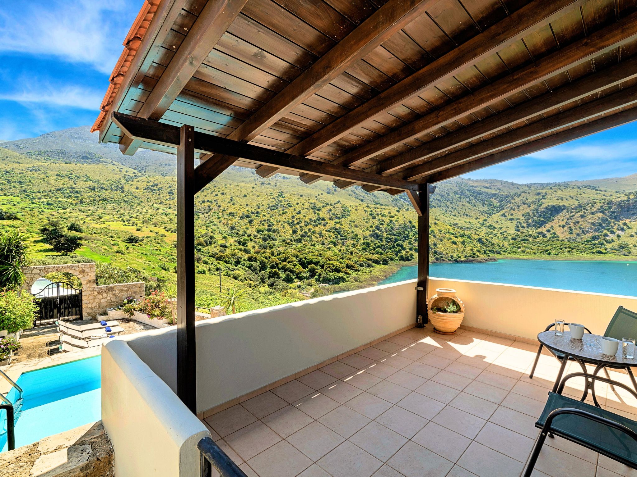 Du Lac Alpha Villa Privater Pool-Binnen