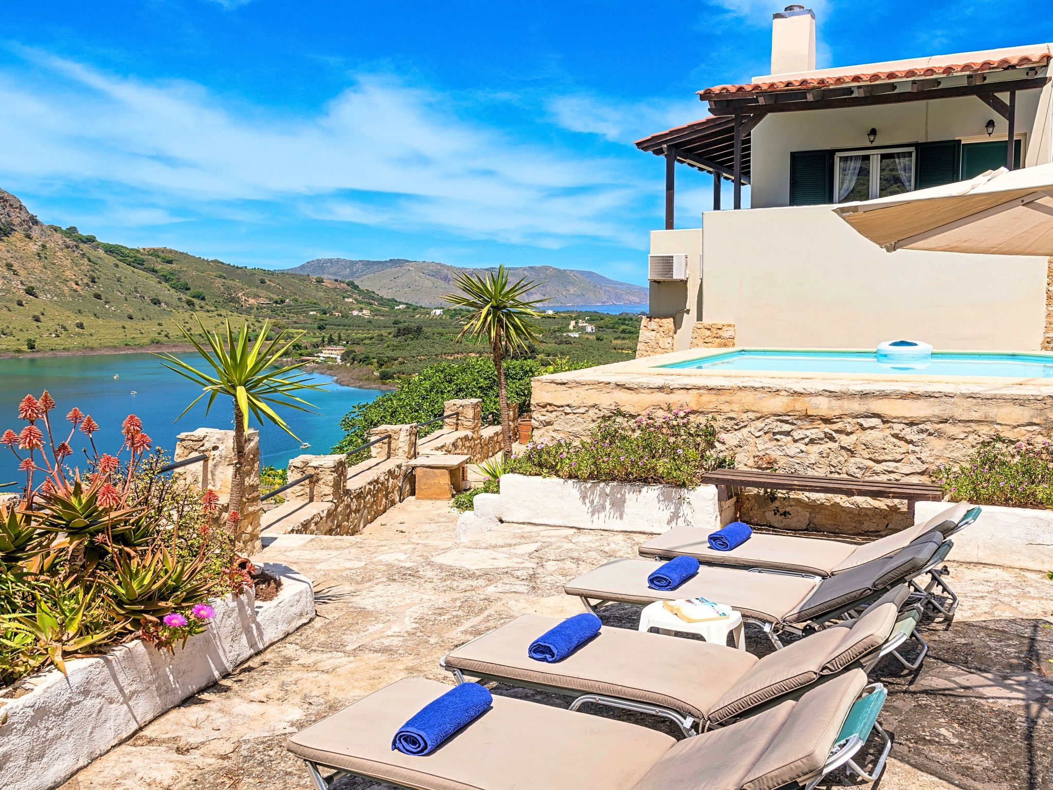 Du Lac Alpha Villa Privater Pool-Binnen