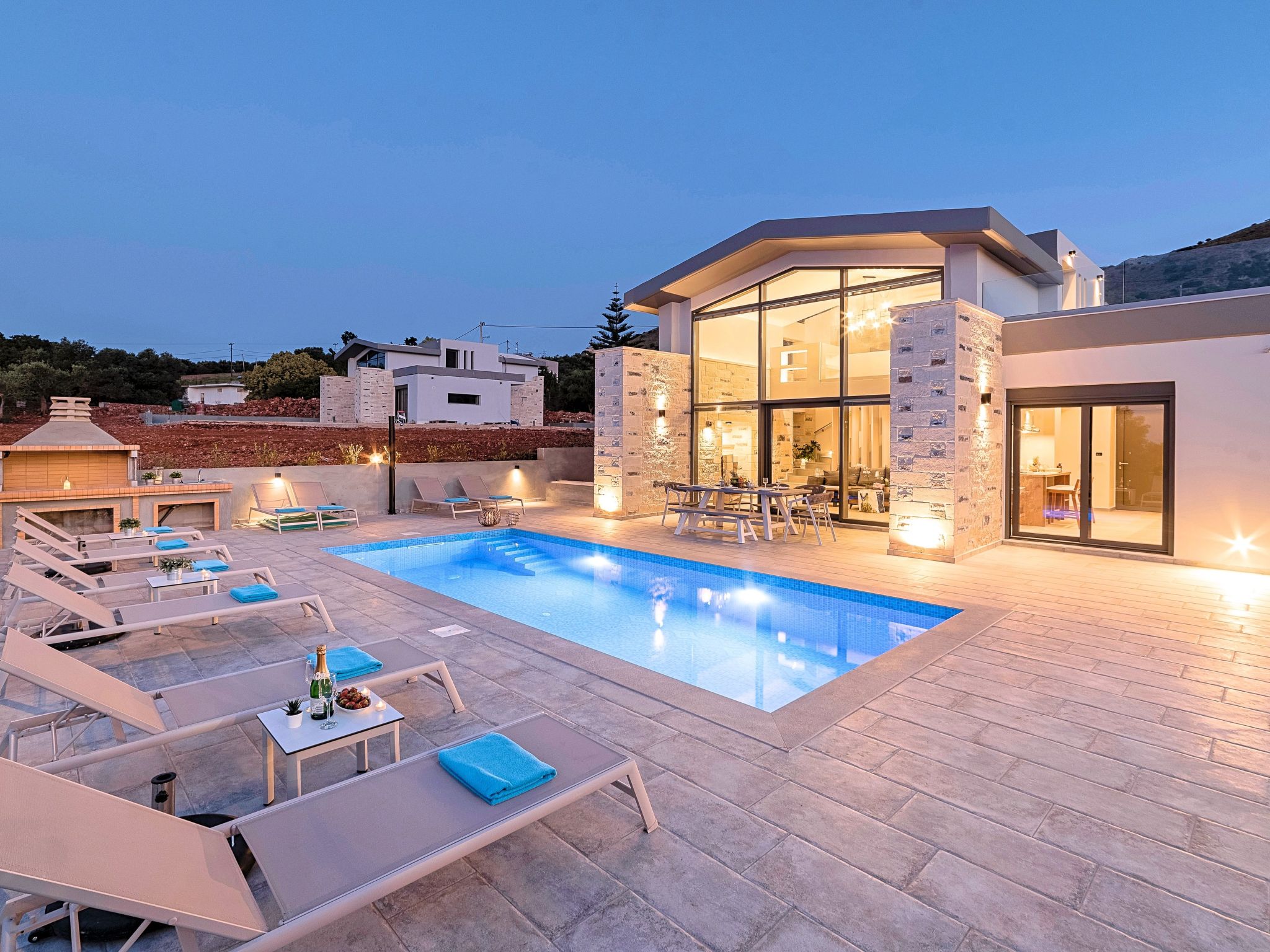 Für 15 Personen in Georgioupolis, Kreta (West-Kreta)-Image-tags.info