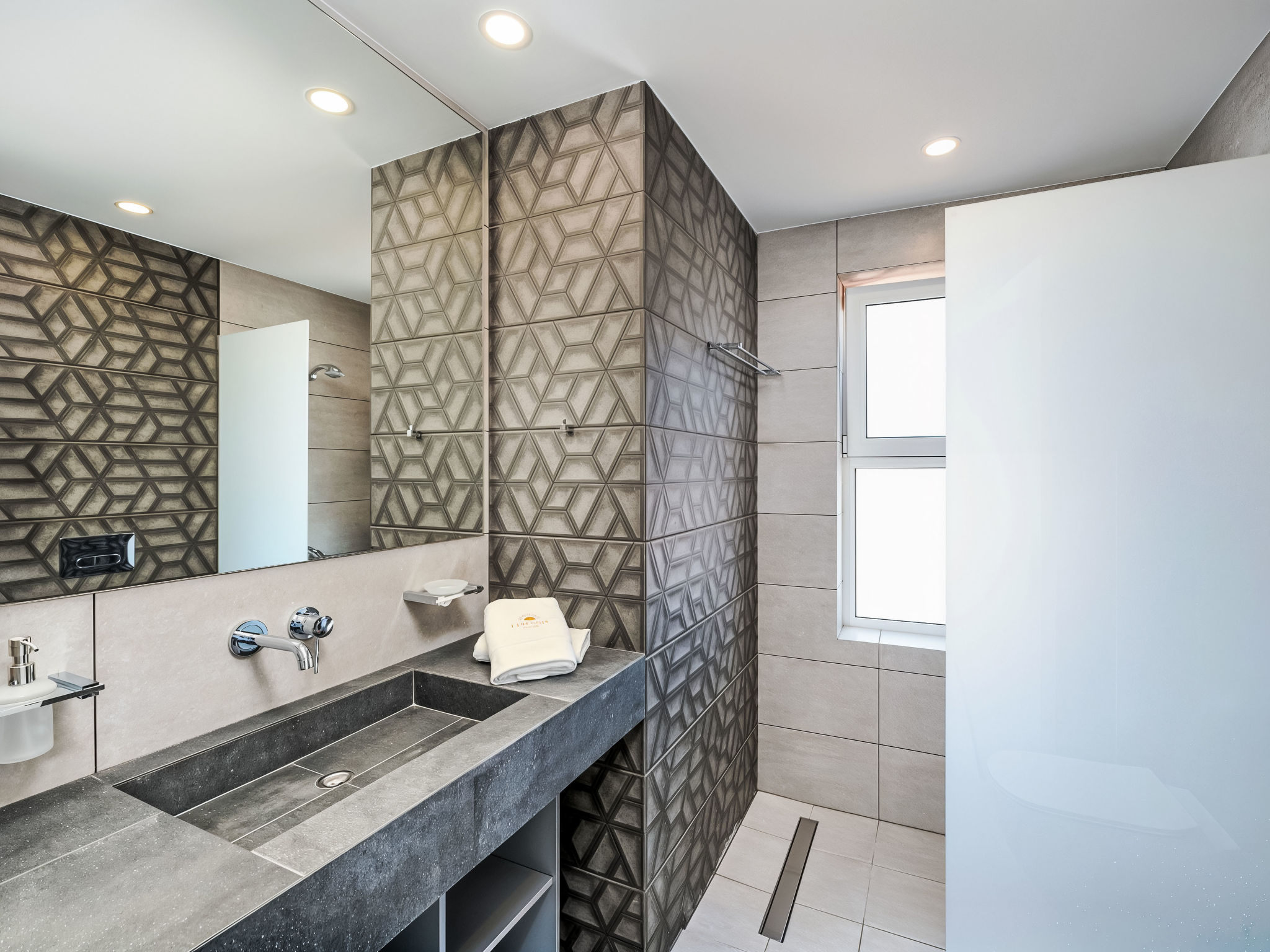 Maison Luminosa Luxus-Villa – Salle de bains, photo 19 sur 34