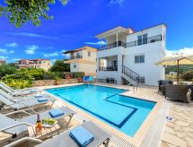 Panoramavakantiehuis voor 10 personen met tuin en bergzicht in Georgioupoli - thumbnail 6