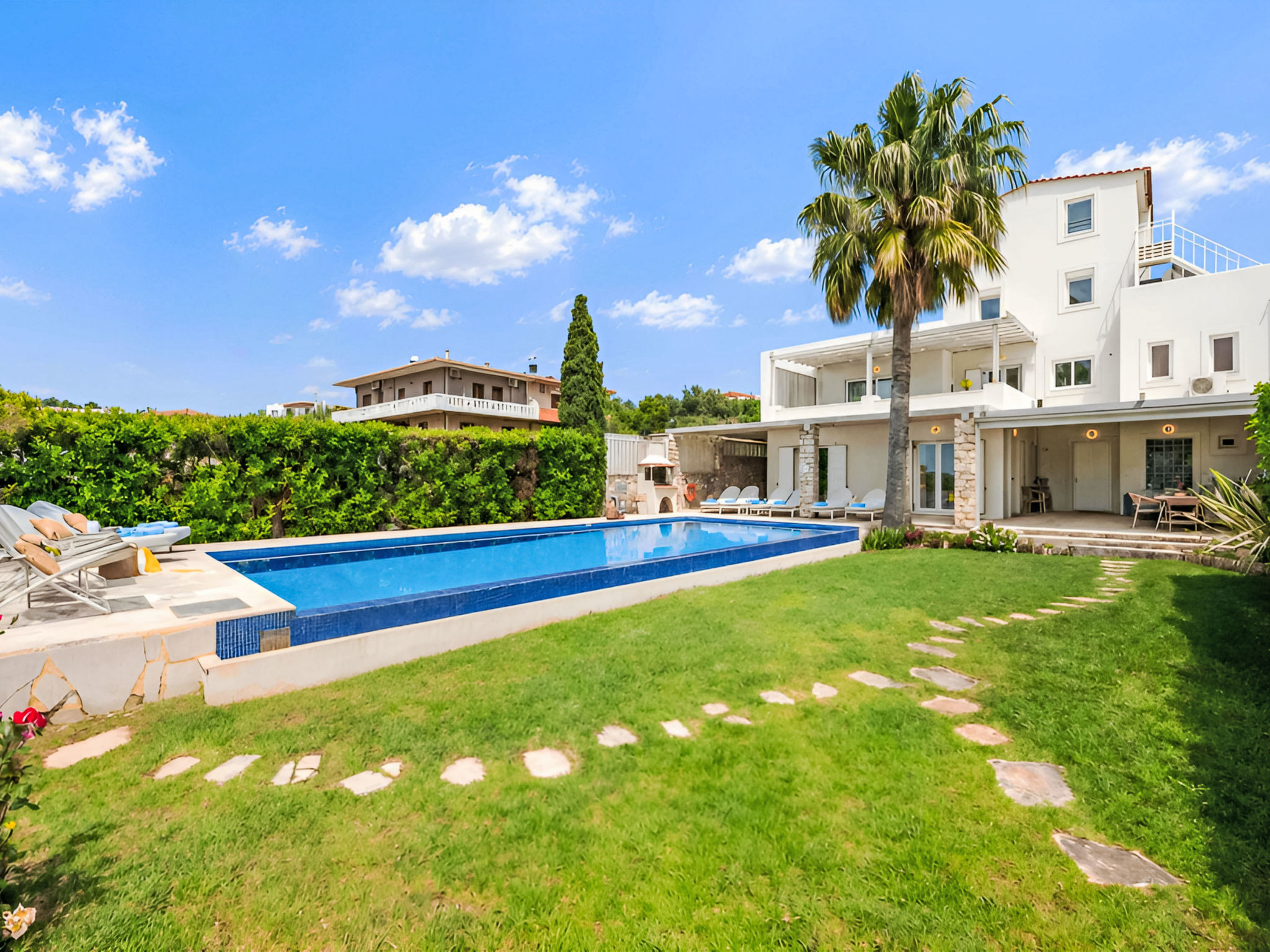 Cretan Mansion mit beheiztem Pool - Buiten