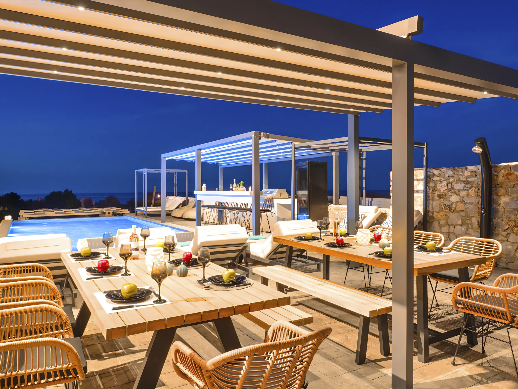Grey Grand Villa: Luxe vakantievilla met privézwembad op Kreta, 1km van zee - foto 38