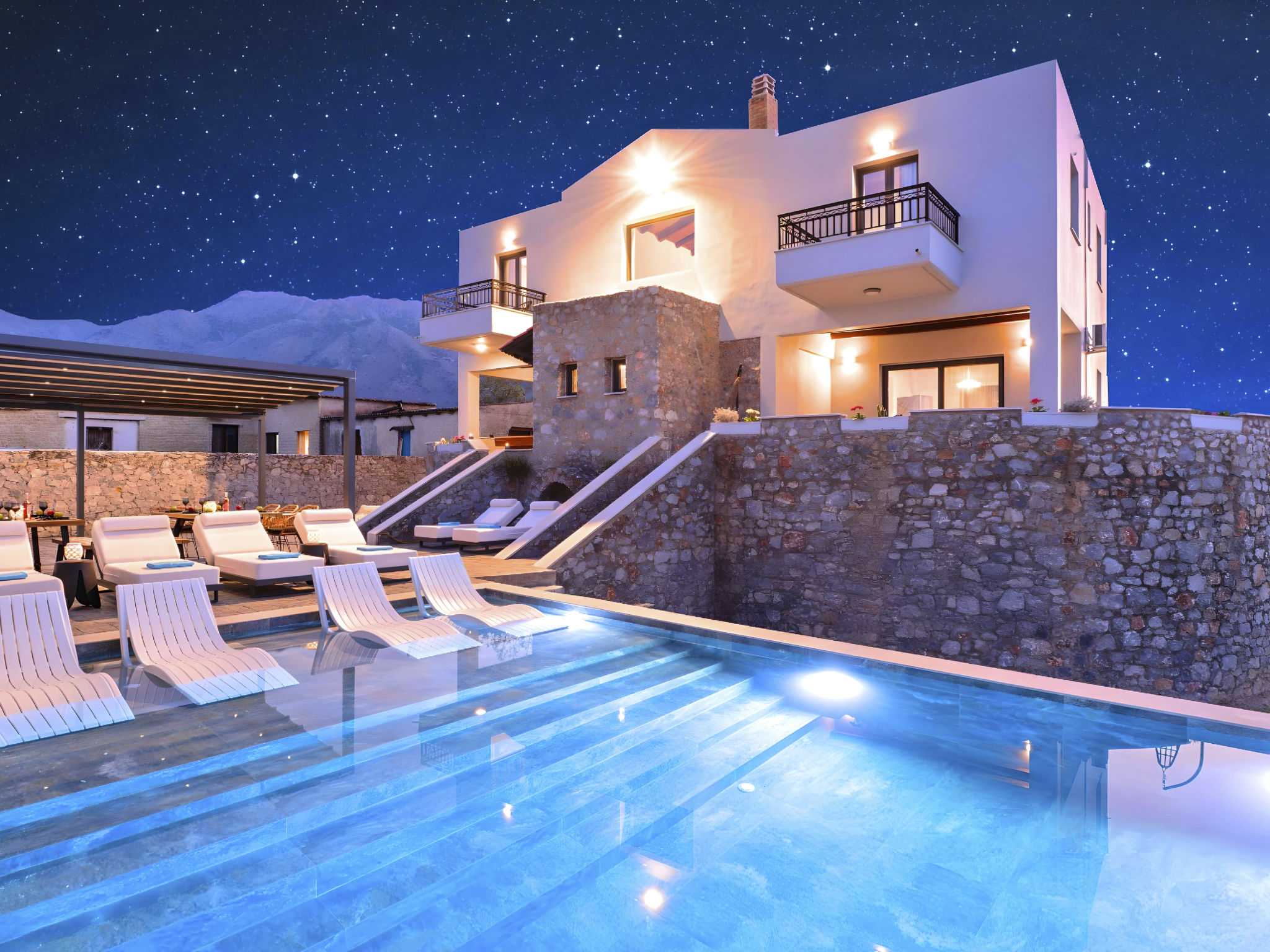 Grey Grand Villa: Luxe vakantievilla met privézwembad op Kreta, 1km van zee - foto 40