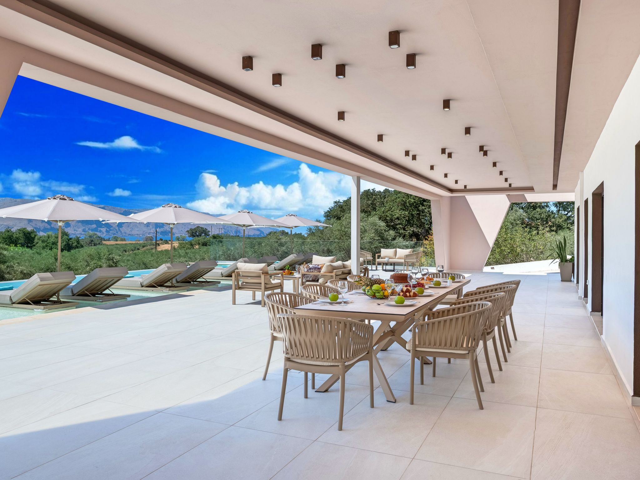 Celestial Luxury Villa Privater Pool Jaccuzi-Binnen