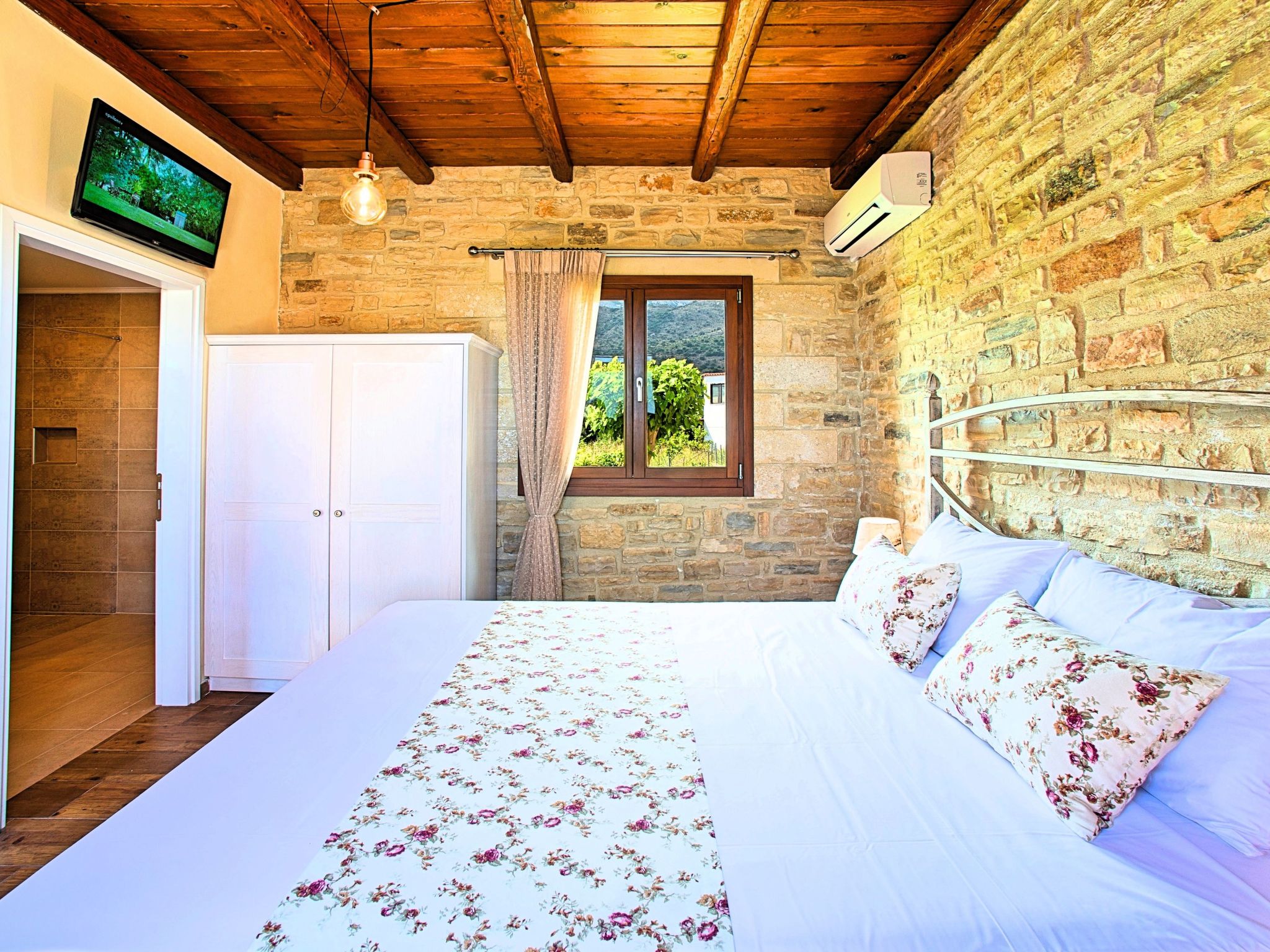 Cretan Sunrise Villa Heated Pool-Image-tags.info