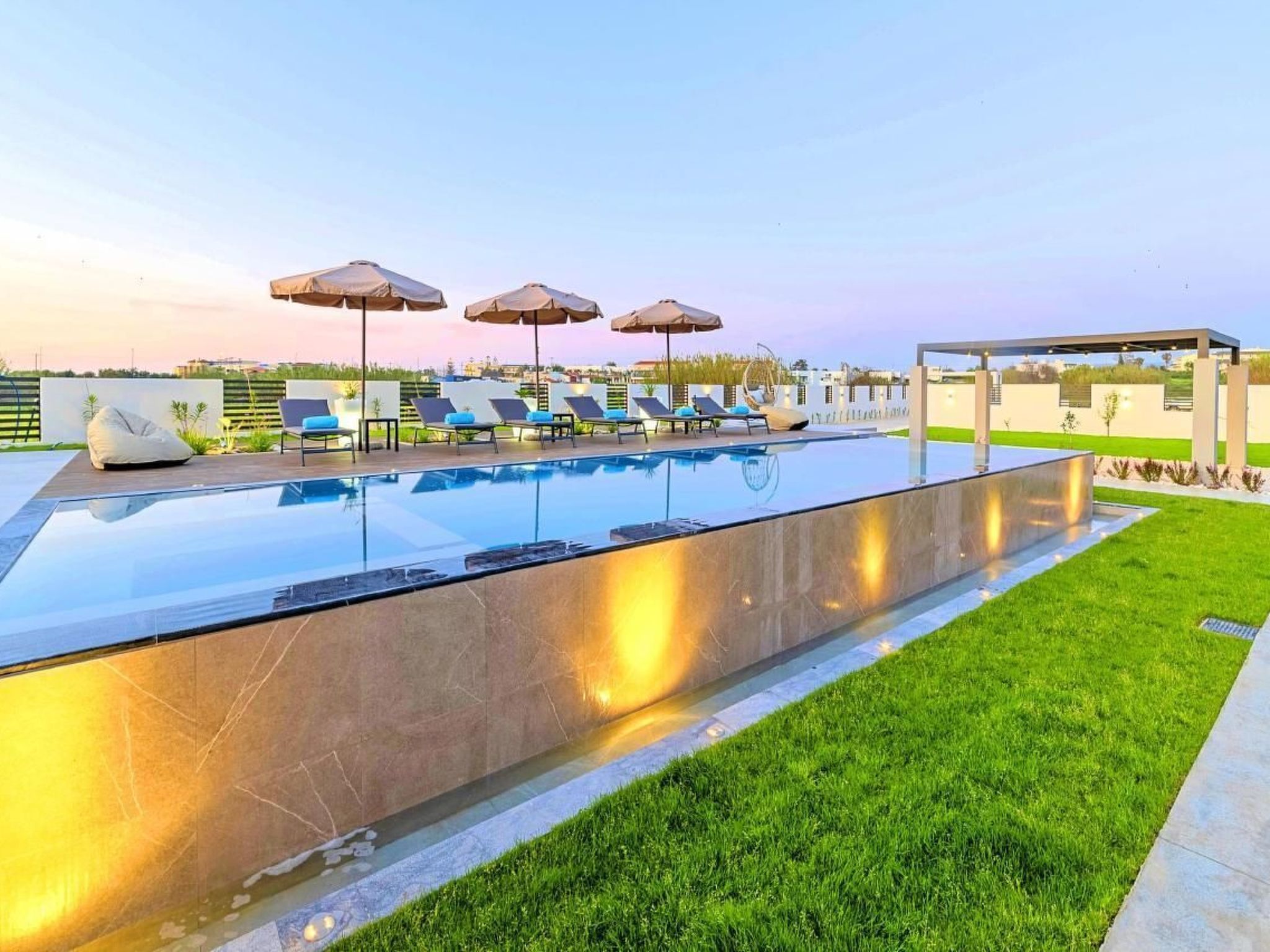 In Georgioupoli mit Garten, Whirlpool und Terrasse-Image-tags.info