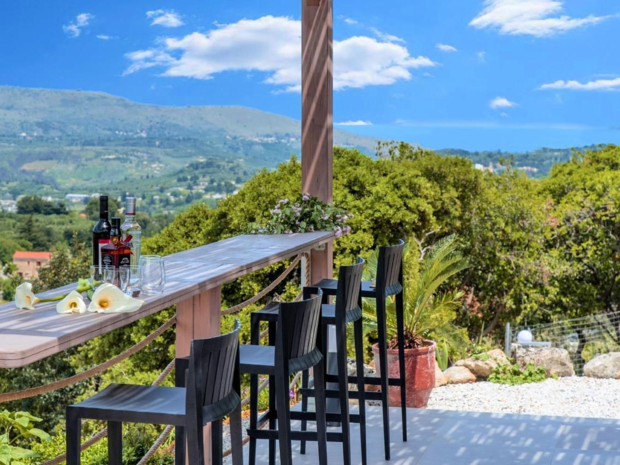 Villa Vardis mit beheiztem Pool-Image-tags.info