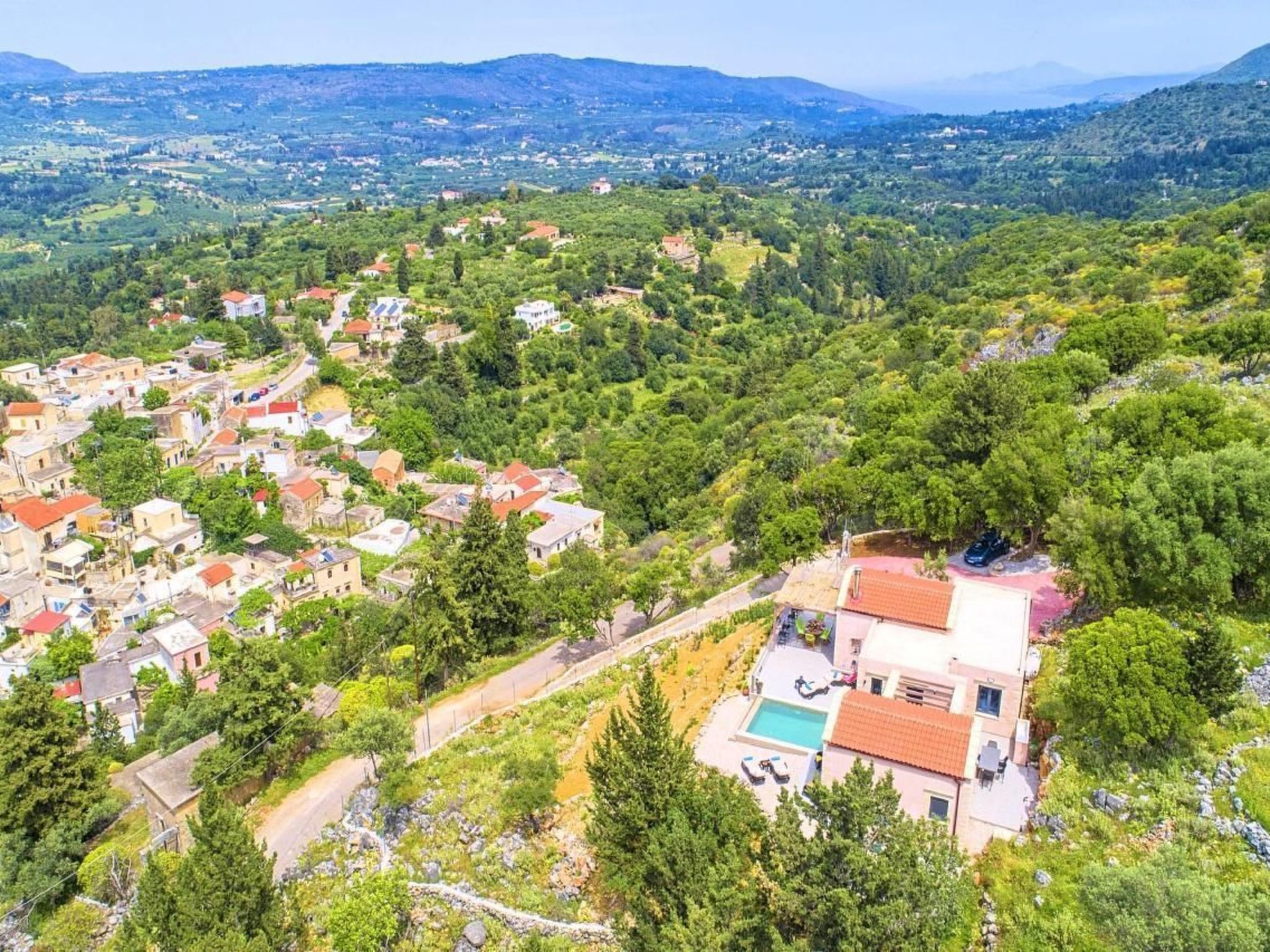 Villa Vardis mit beheiztem Pool-Image-tags.info