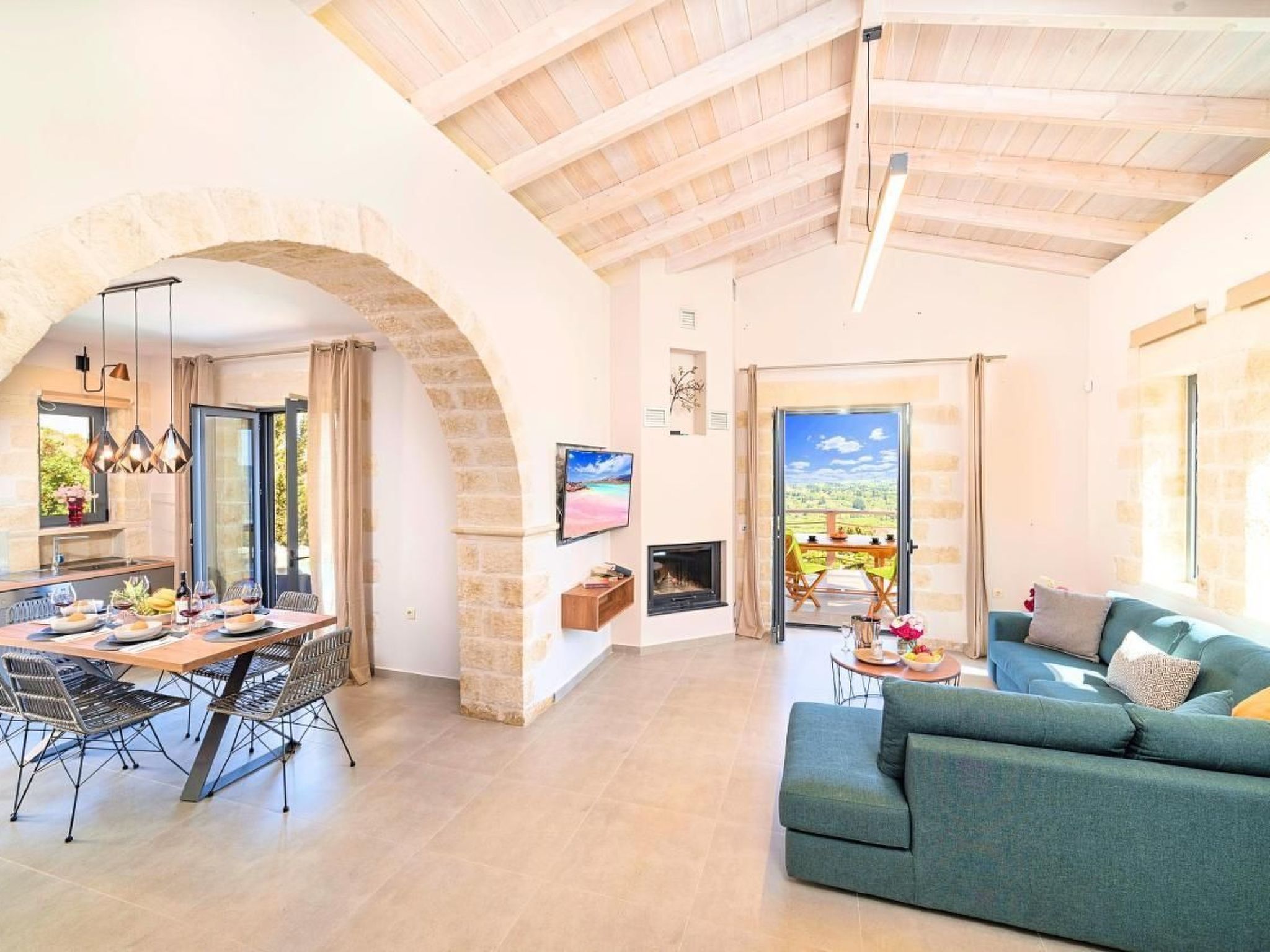 Villa Vardis mit beheiztem Pool-Image-tags.info