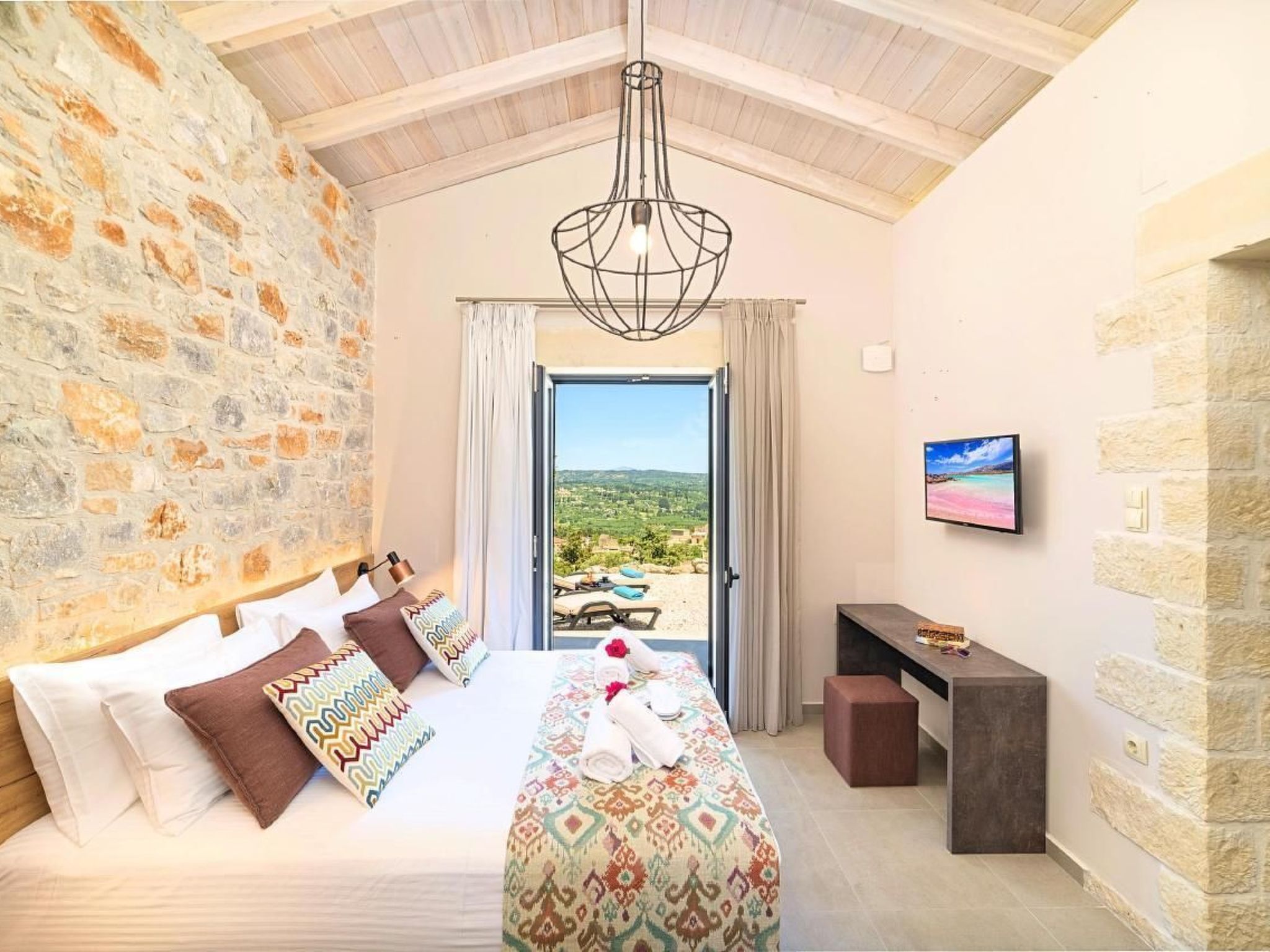 Villa Vardis mit beheiztem Pool-Image-tags.info