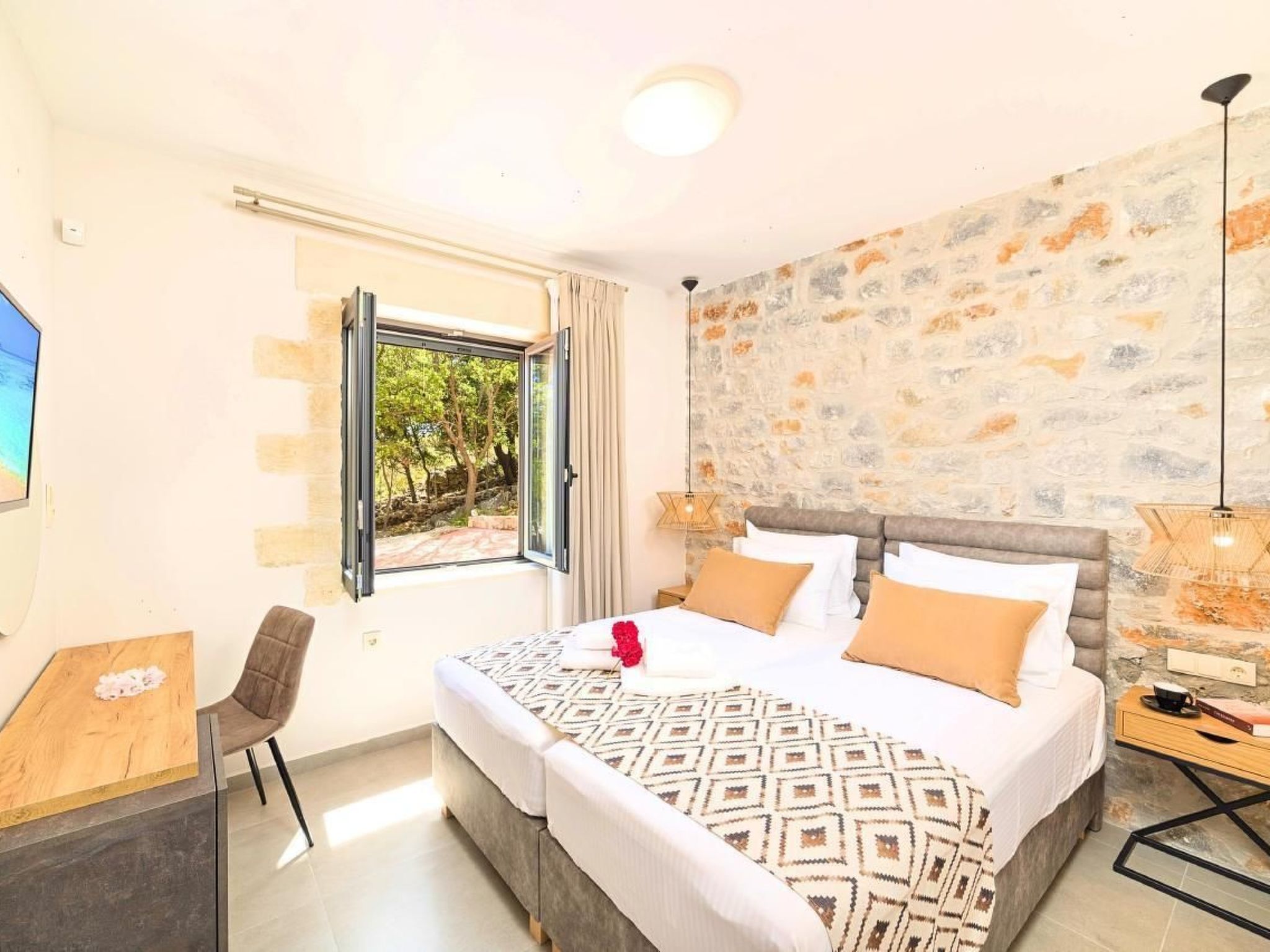 Villa Vardis mit beheiztem Pool-Image-tags.info