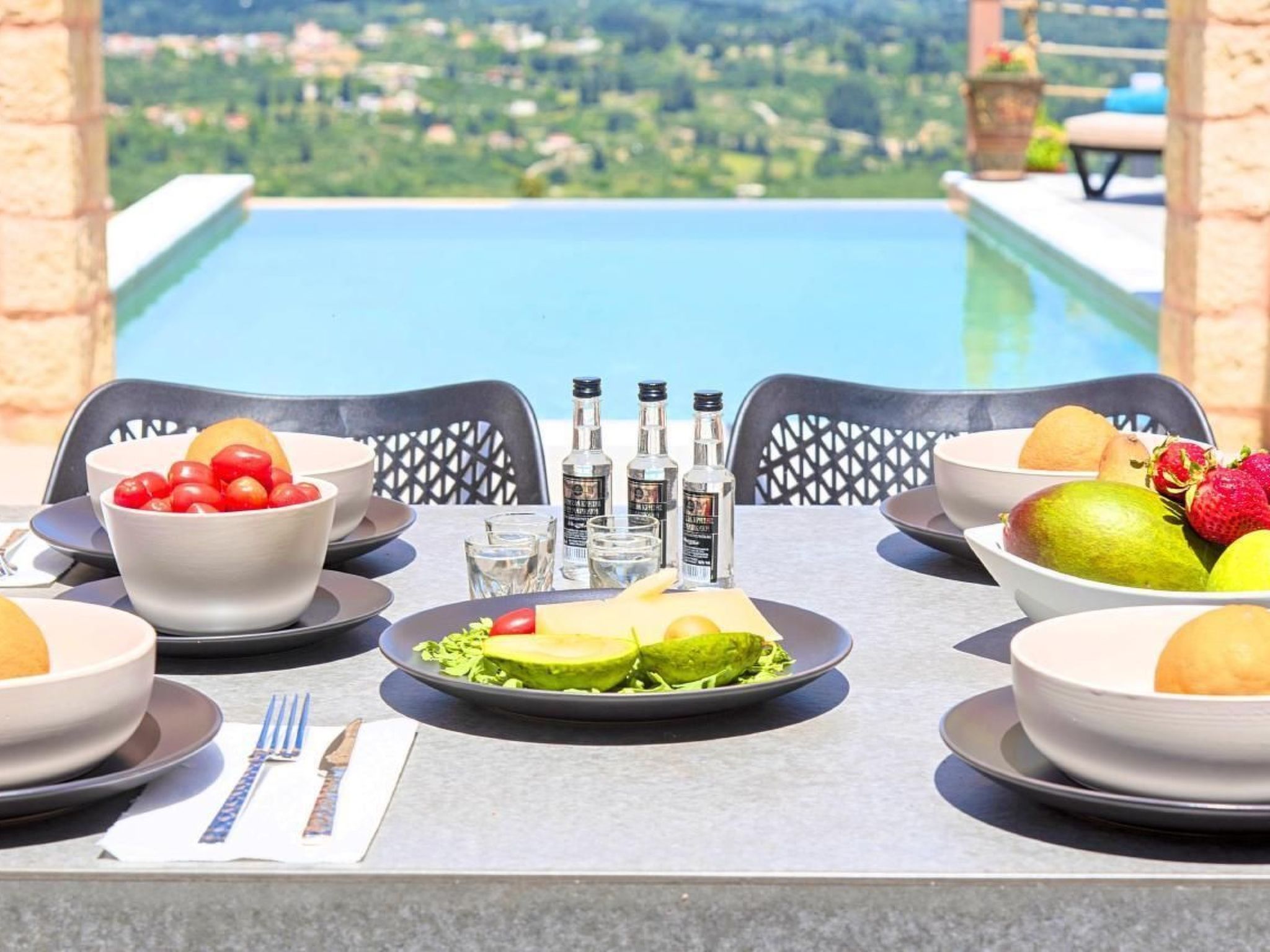 Villa Vardis mit beheiztem Pool-Image-tags.info