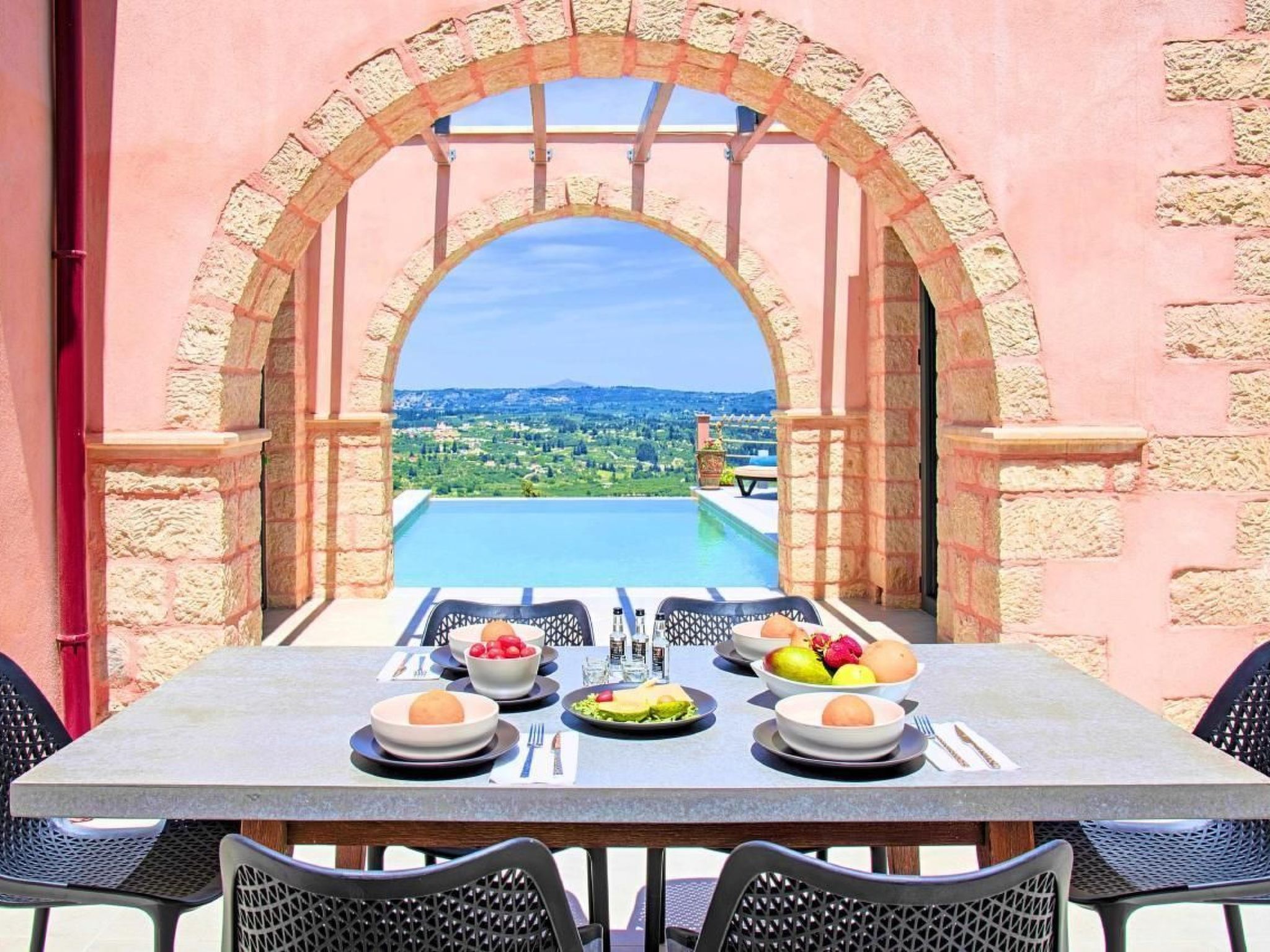 Villa Vardis mit beheiztem Pool-Image-tags.info