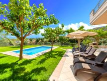 Sunlight Villa Beheizter Pool
