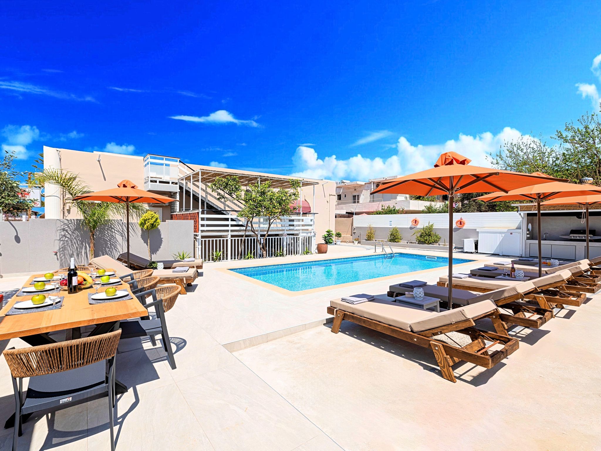 Mit Privatpool für 24 Personen in Paralia Kourna, Kreta-Image-tags.info