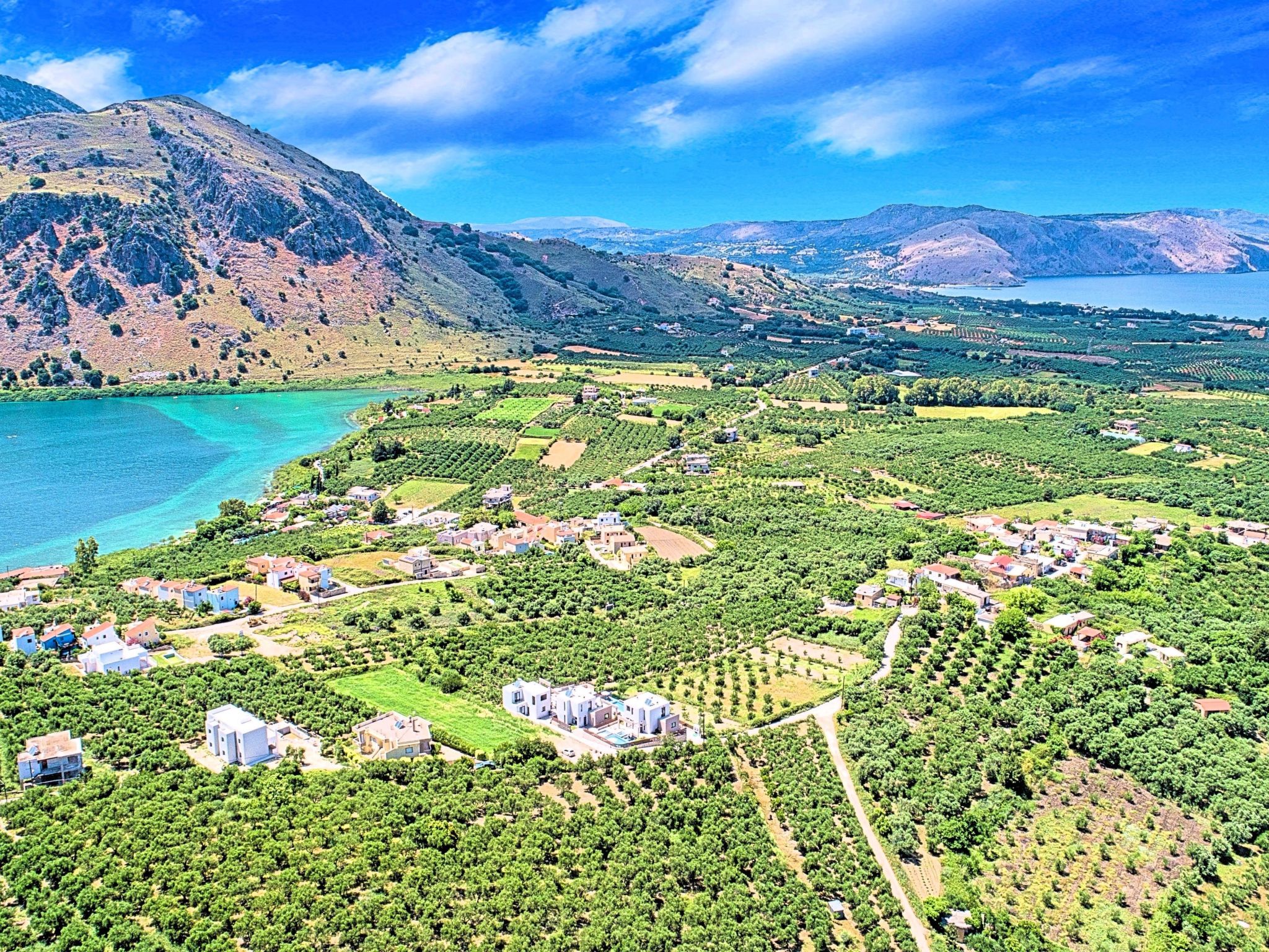 Mit Privatpool für 24 Personen in Paralia Kourna, Kreta-Image-tags.info