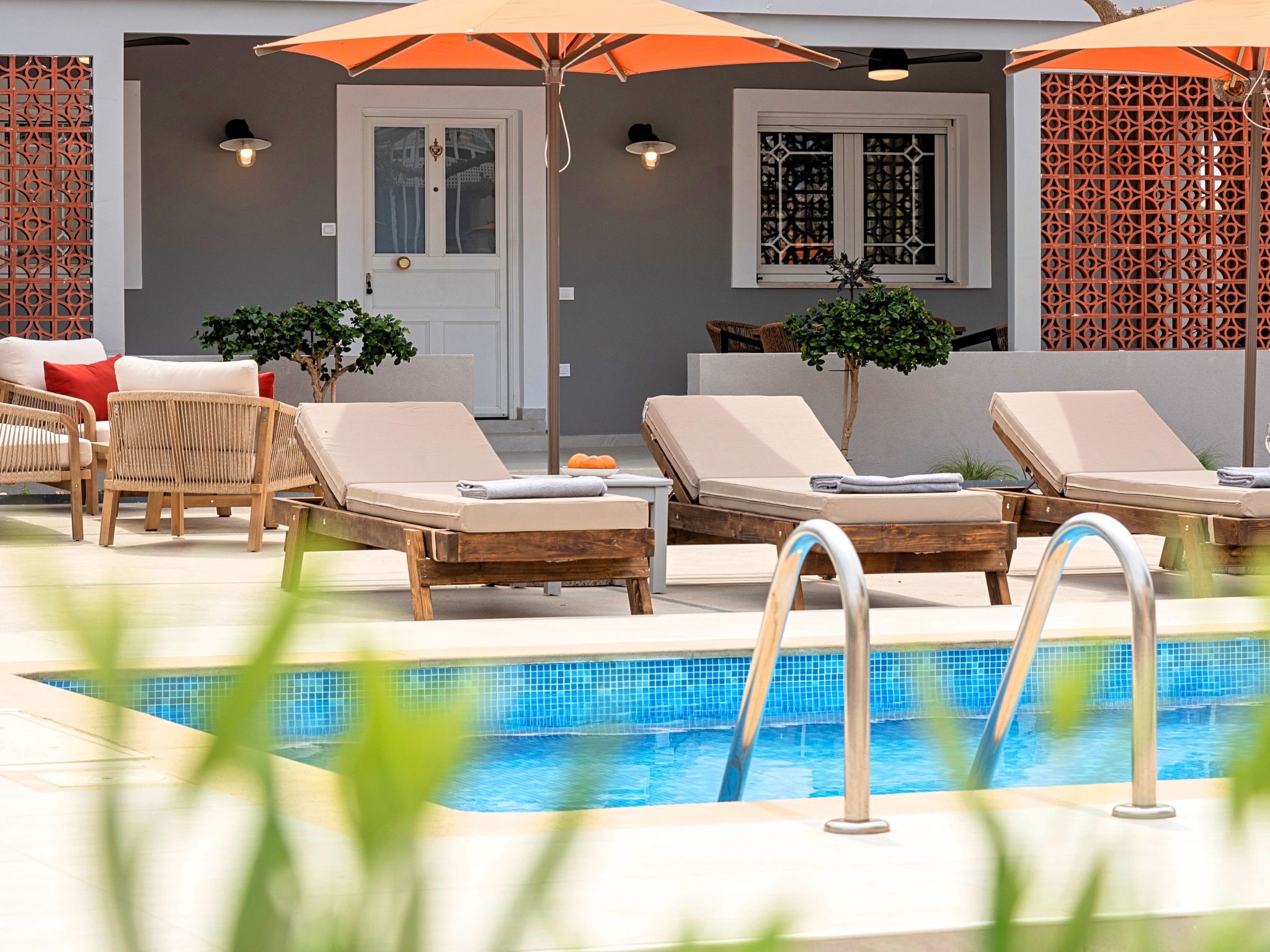 Mit Privatpool für 24 Personen in Paralia Kourna, Kreta-Image-tags.info