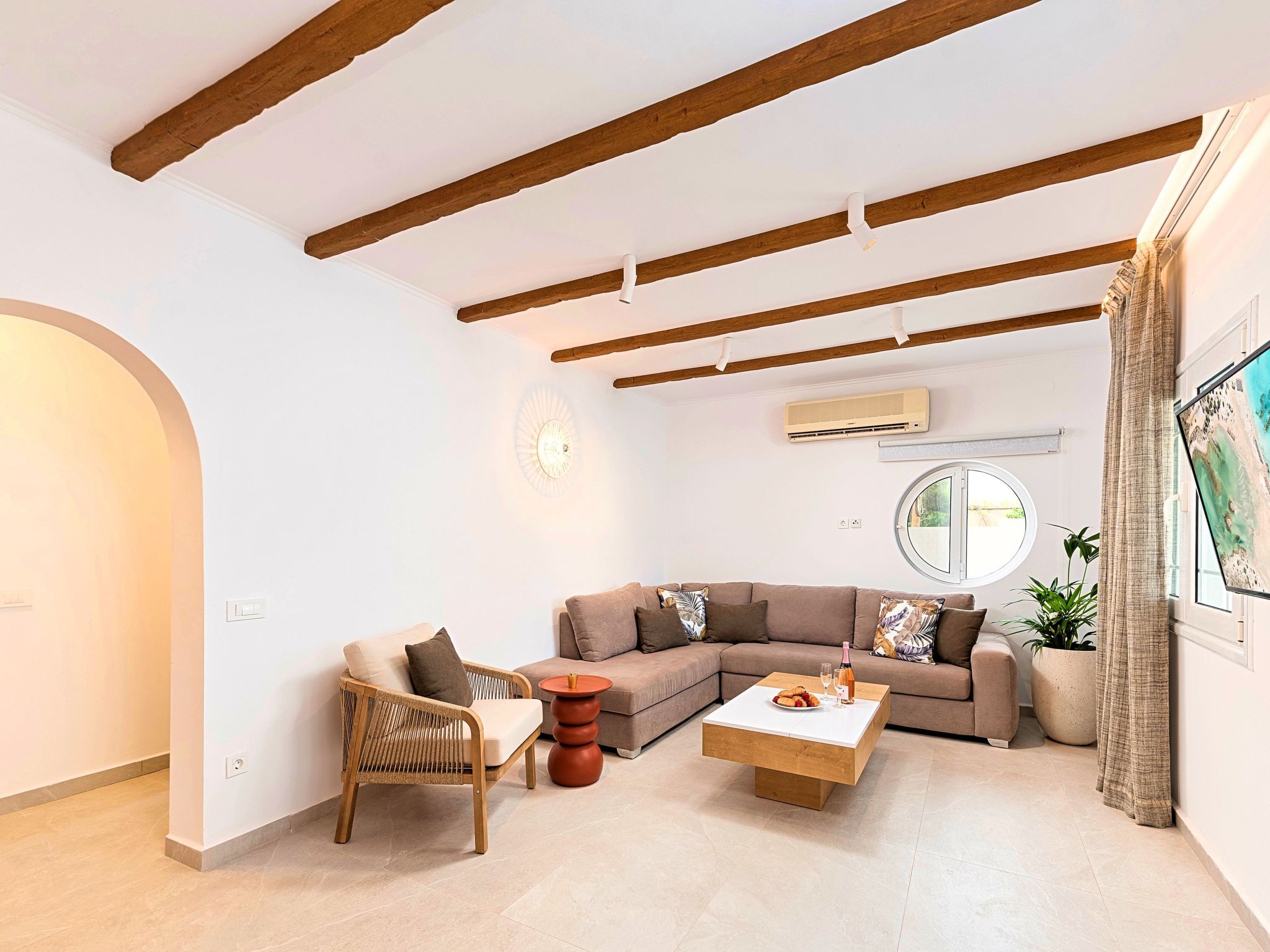 Mit Privatpool für 24 Personen in Paralia Kourna, Kreta-Image-tags.info