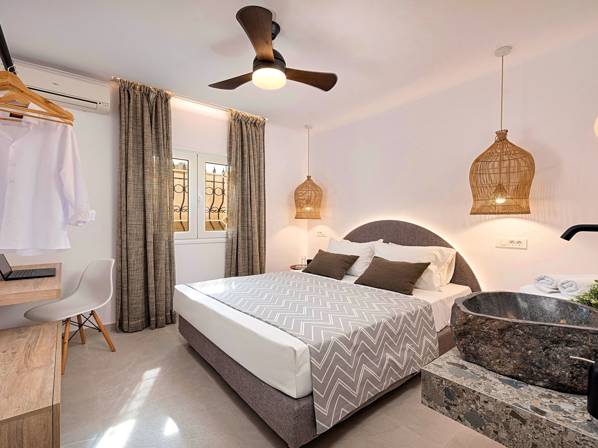 Mit Privatpool für 24 Personen in Paralia Kourna, Kreta-Image-tags.info