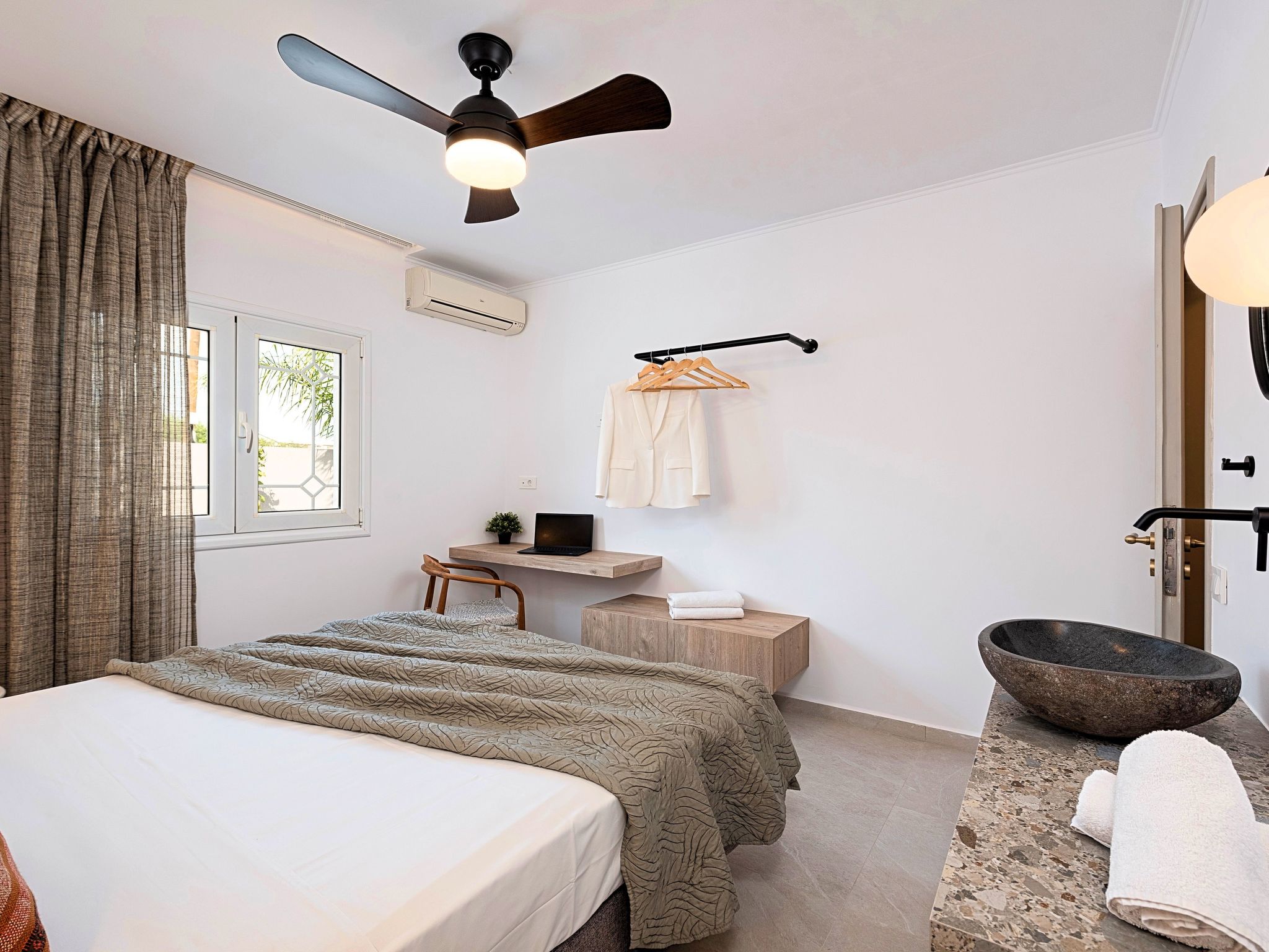 Mit Privatpool für 24 Personen in Paralia Kourna, Kreta-Image-tags.info