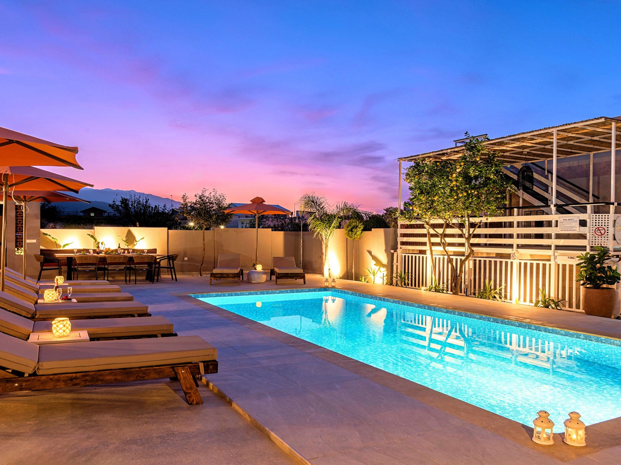 Mit Privatpool für 24 Personen in Paralia Kourna, Kreta-Image-tags.info