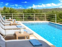 Vrijstaande villa met privé-verwarmd zwembad op 700m van zee in Georgioupoli - thumbnail 6