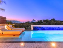 Luxe groepsvilla Minoas Maxima met whirlpool aan meer op Kreta - thumbnail 1